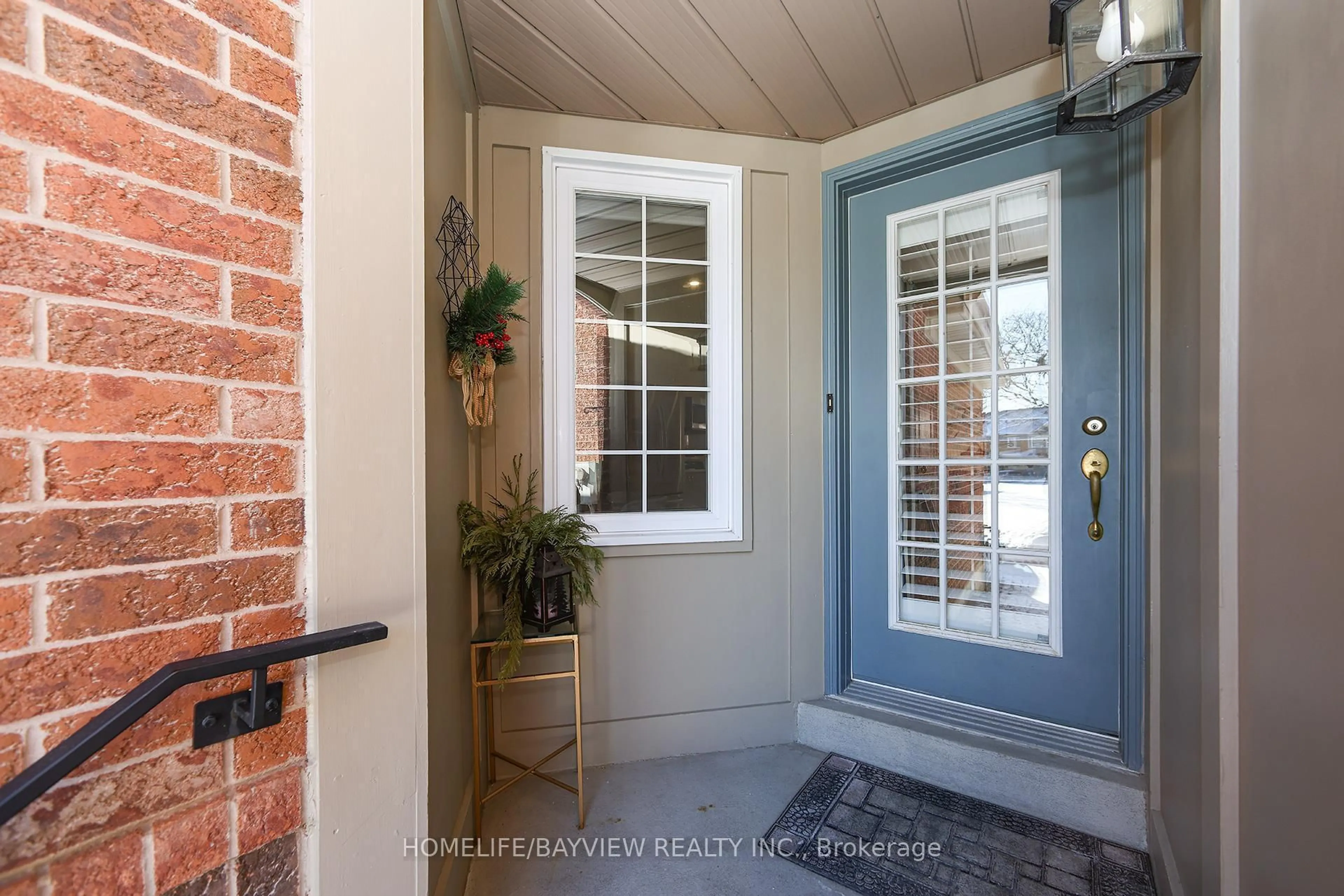 Indoor entryway for 2 Mary Gapper Cres #24, Richmond Hill Ontario L4C 0J4