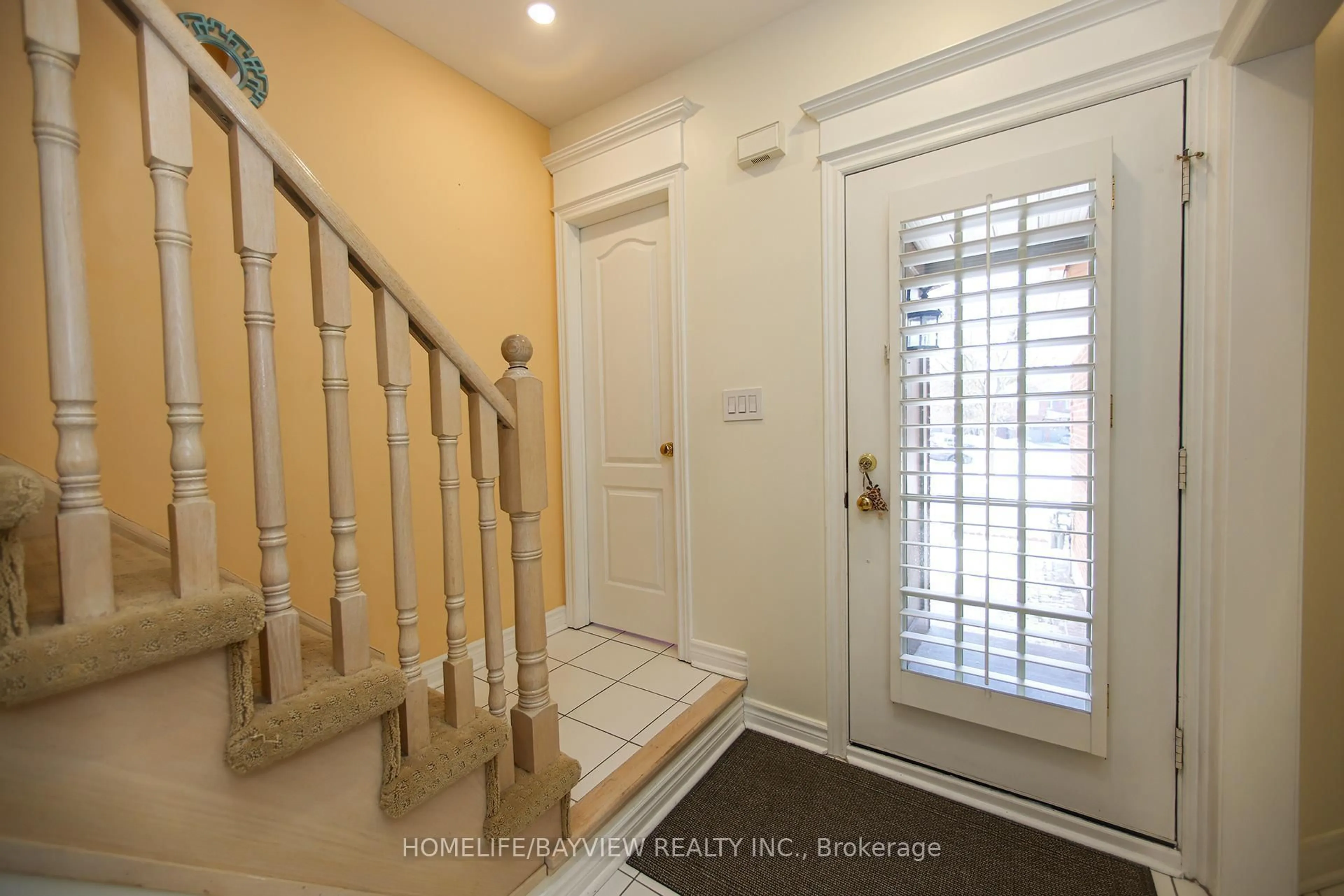Indoor entryway for 2 Mary Gapper Cres #24, Richmond Hill Ontario L4C 0J4
