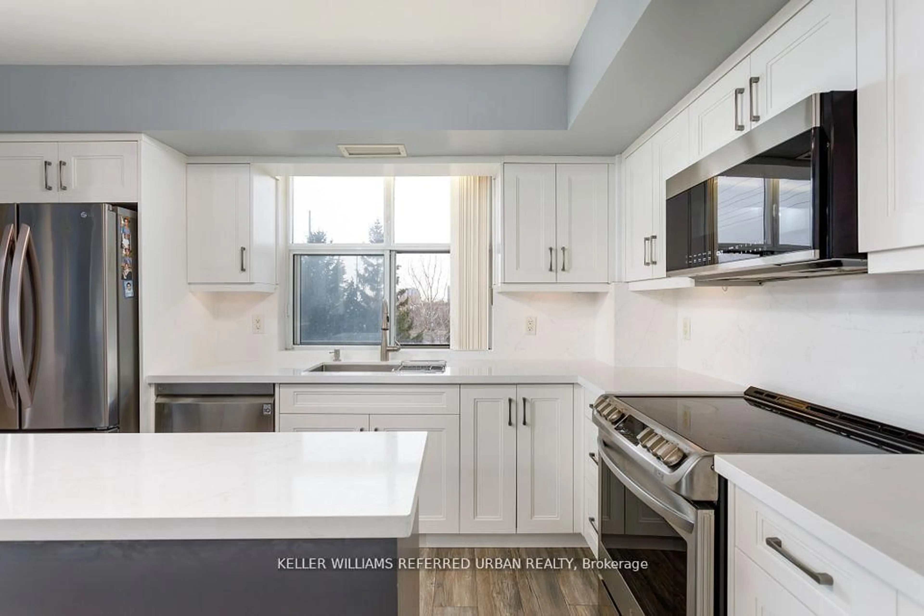 Contemporary kitchen, ceramic/tile floor for 2500 Rutherford Rd #317, Vaughan Ontario L4K 5N7