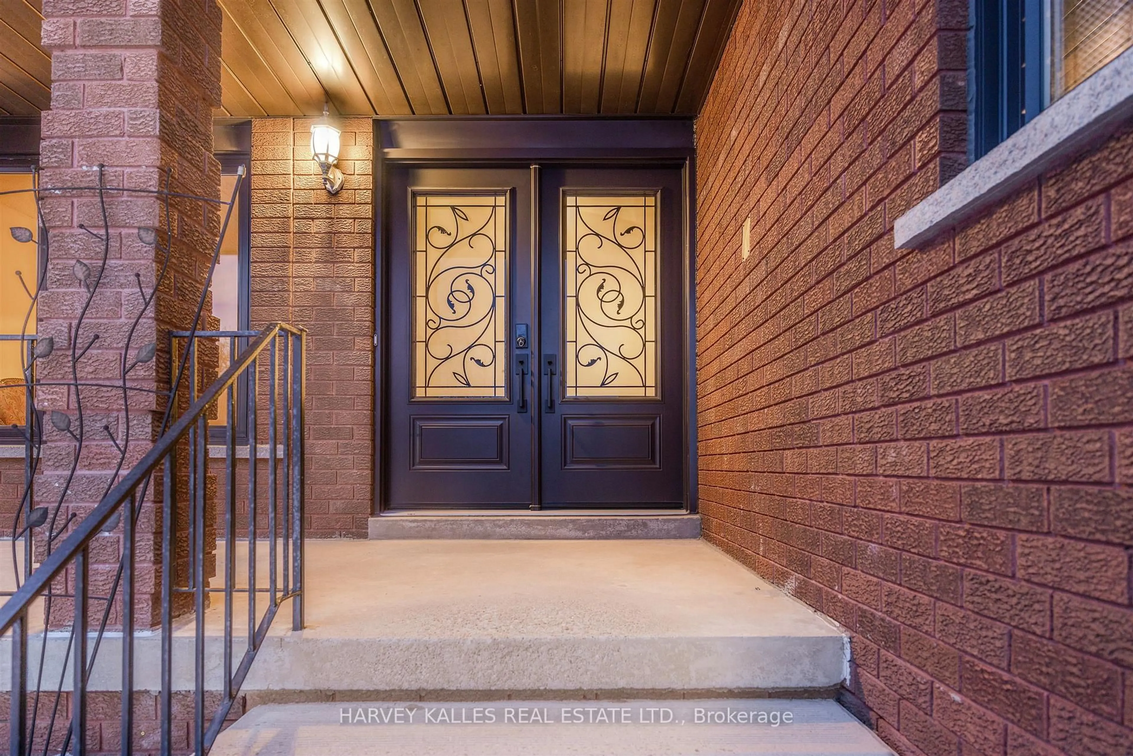Indoor entryway for 113 Cabaletta Cres, Vaughan Ontario L4L 6L1