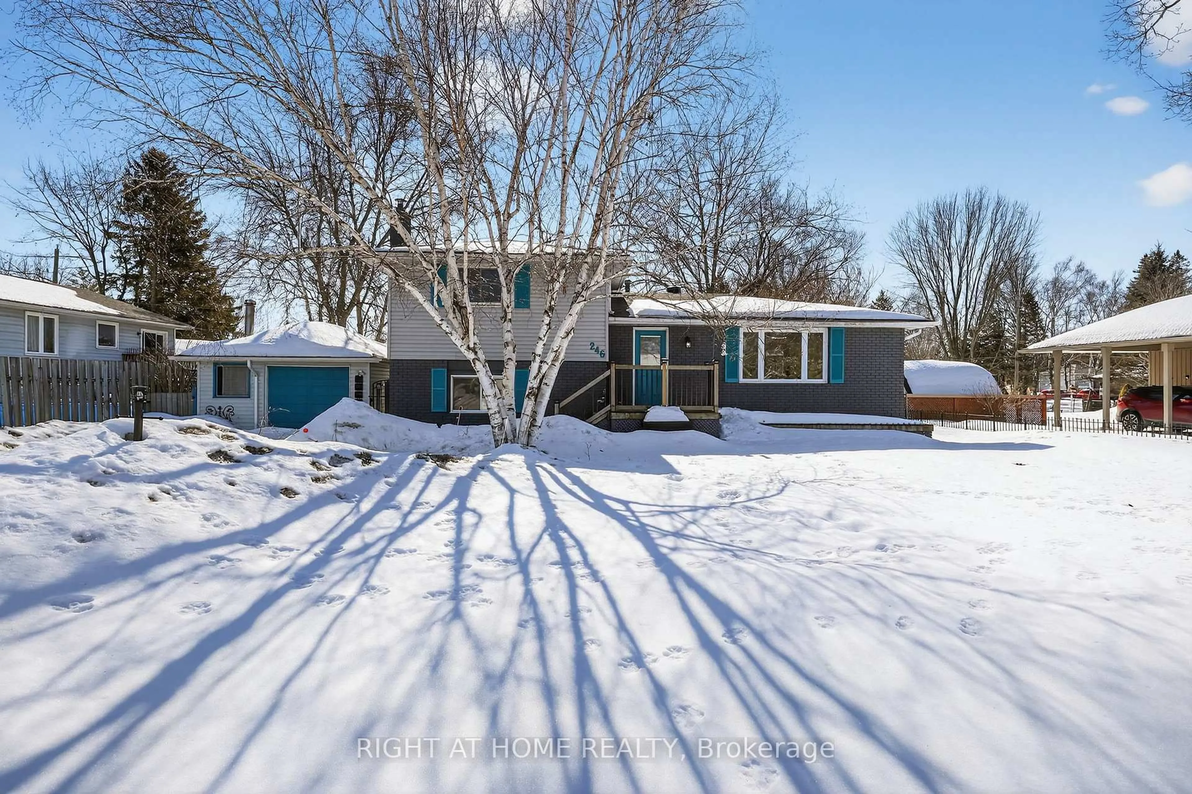 A pic from outside/outdoor area/front of a property/back of a property/a pic from drone, street for 246 Calford St, Essa Ontario L0M 1B0