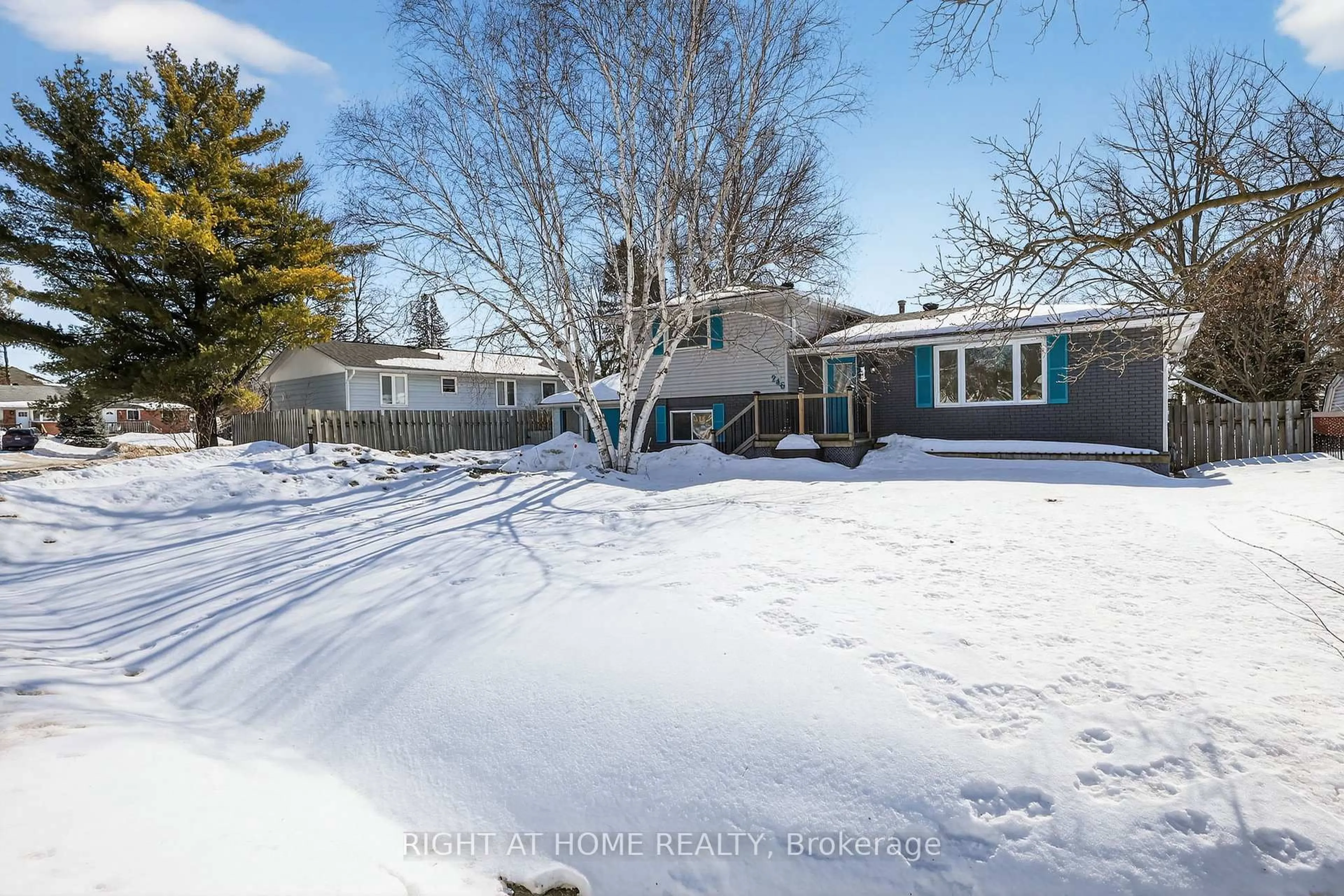 A pic from outside/outdoor area/front of a property/back of a property/a pic from drone, street for 246 Calford St, Essa Ontario L0M 1B0