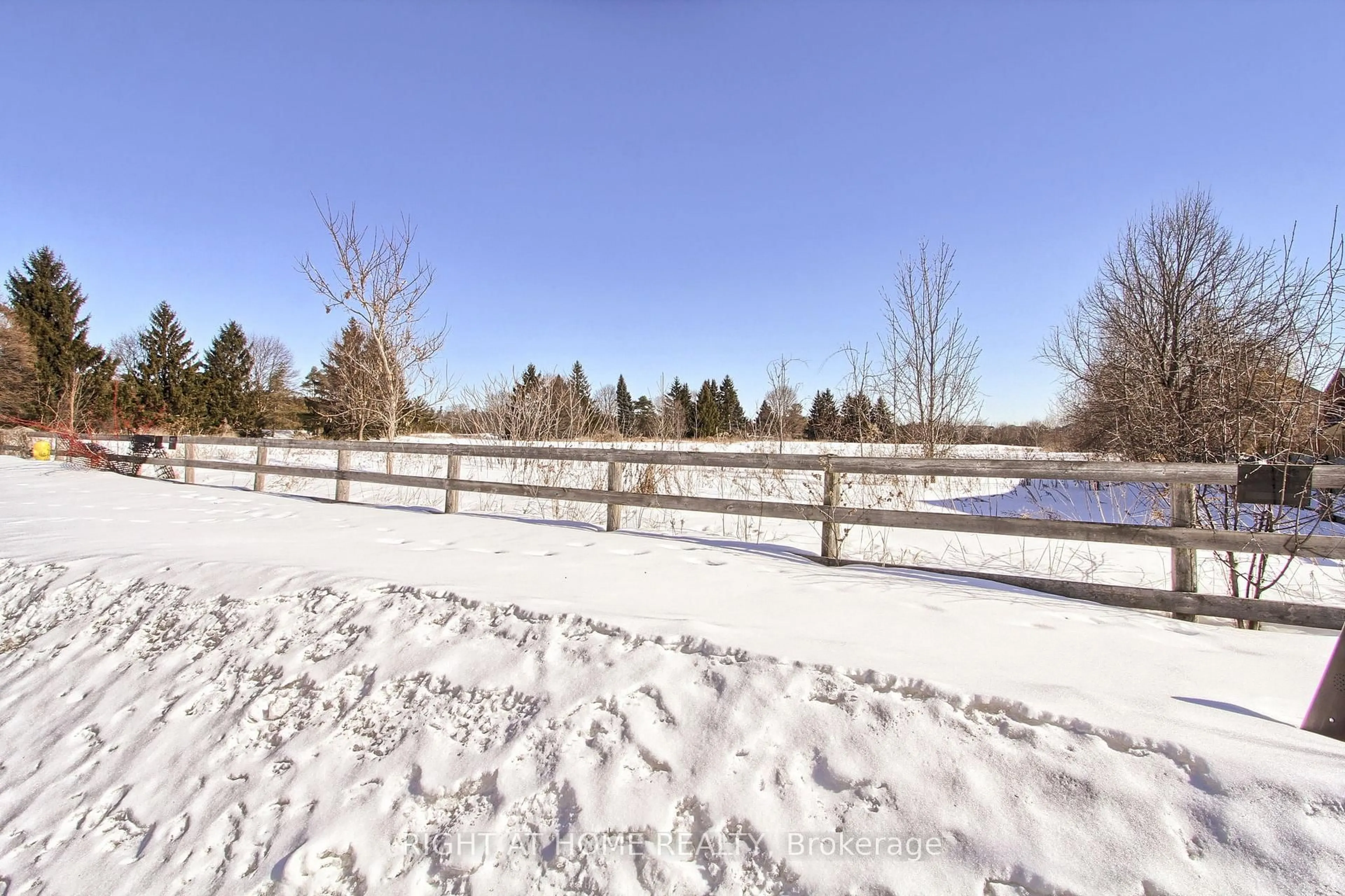 Unknown for 8 Sweet Anna Crt, Vaughan Ontario L6A 4E3