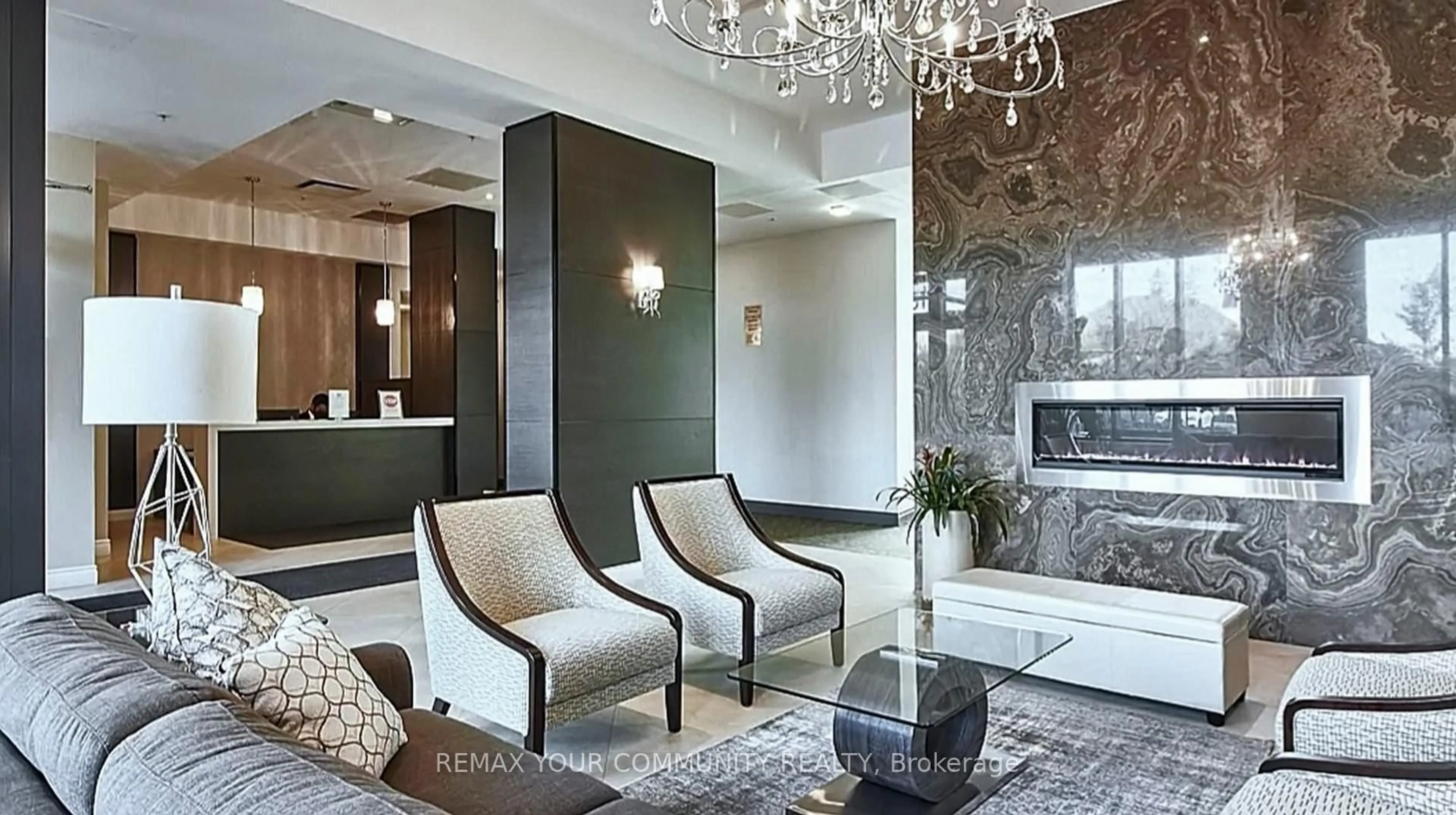 Lobby for 11611 Yonge St #726, Richmond Hill Ontario L4E 1G2