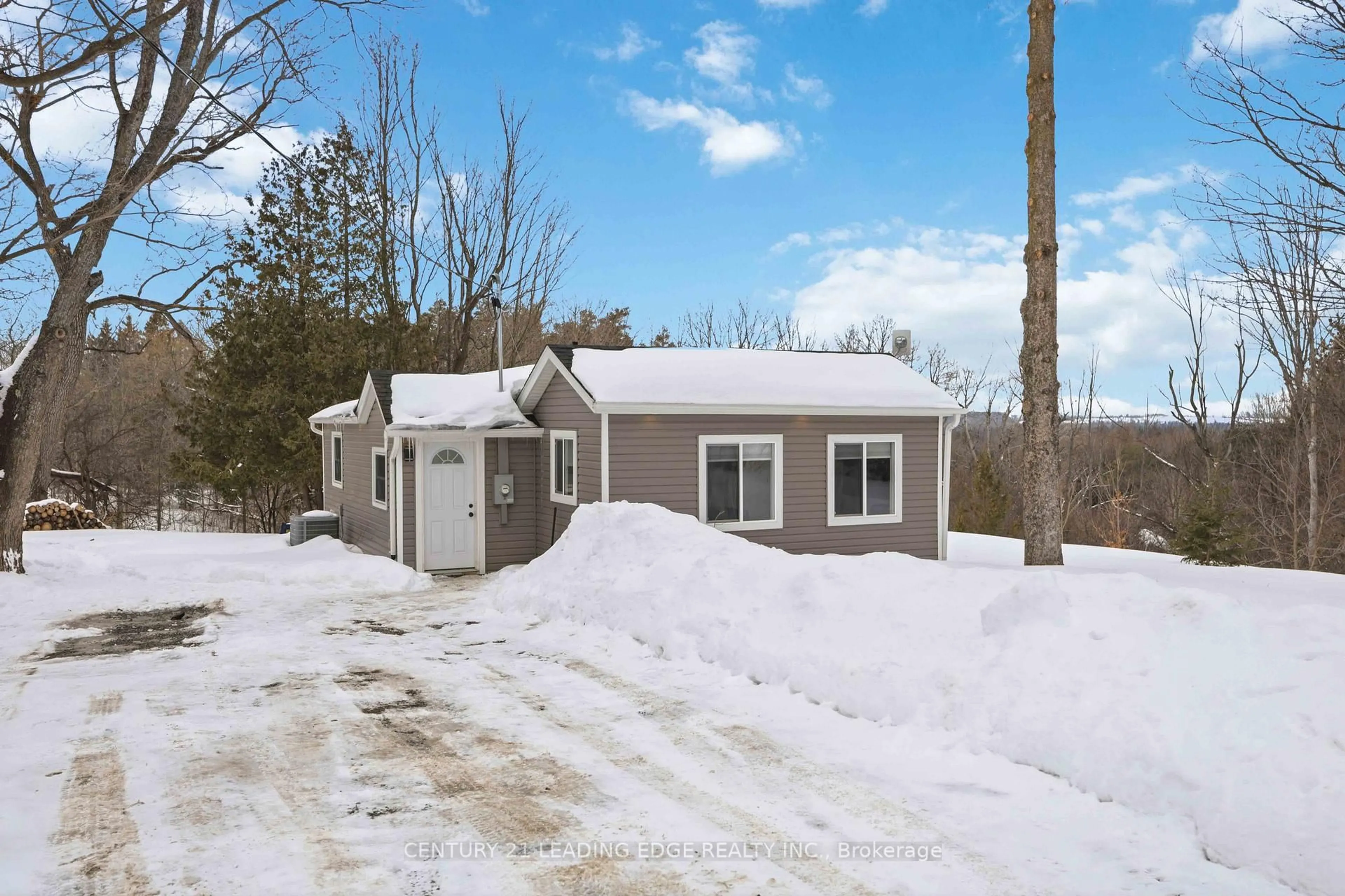 A pic from outside/outdoor area/front of a property/back of a property/a pic from drone, street for 13300 Concession Rd 4, Uxbridge Ontario L0E 1T0