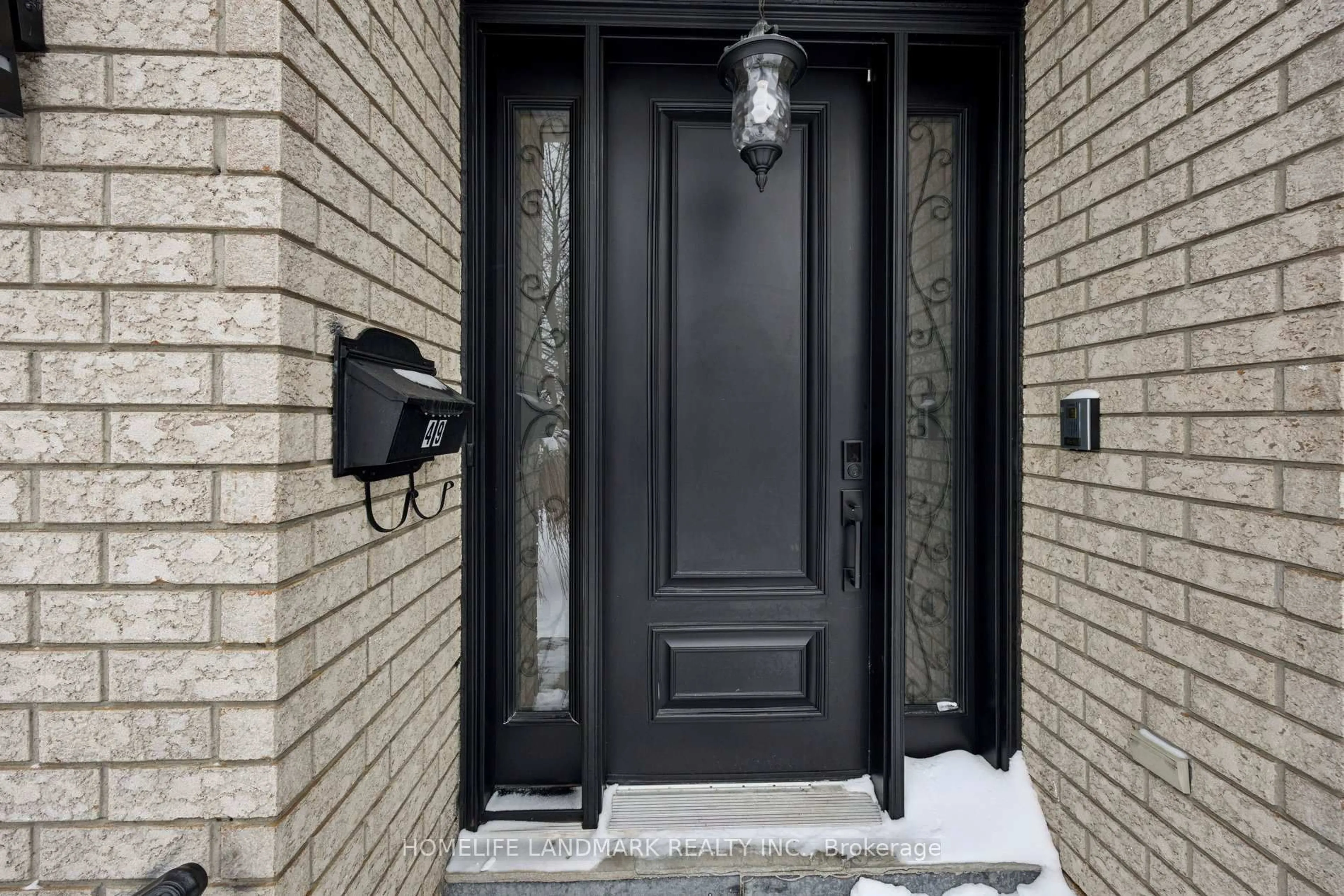 Indoor entryway for 49 Pearson Ave, Richmond Hill Ontario L4C 6T3