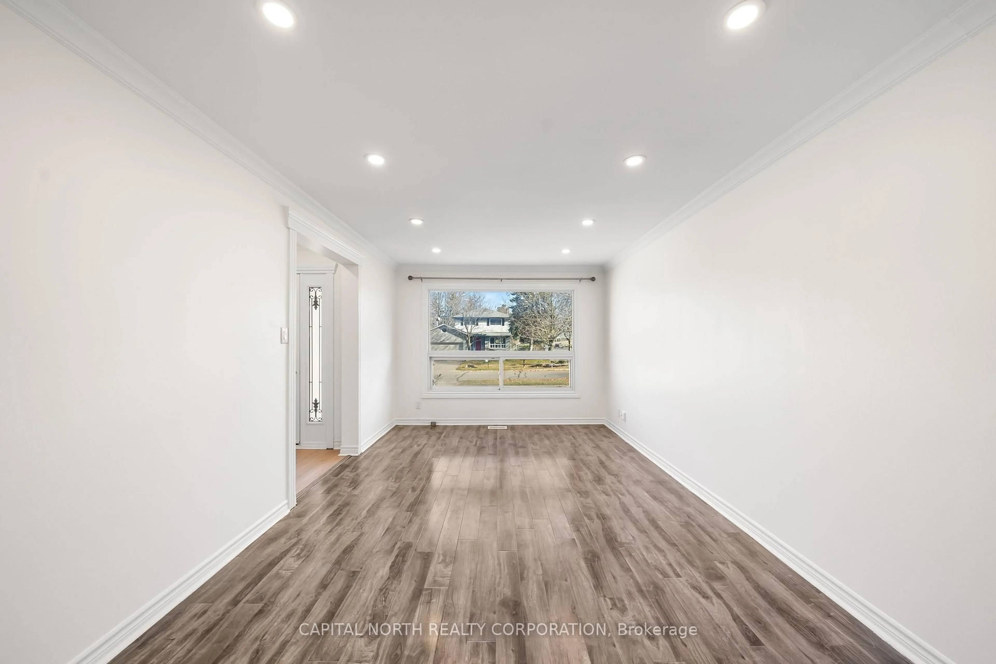 Unknown for 2 Windover Dr, Georgina Ontario L4P 3L8