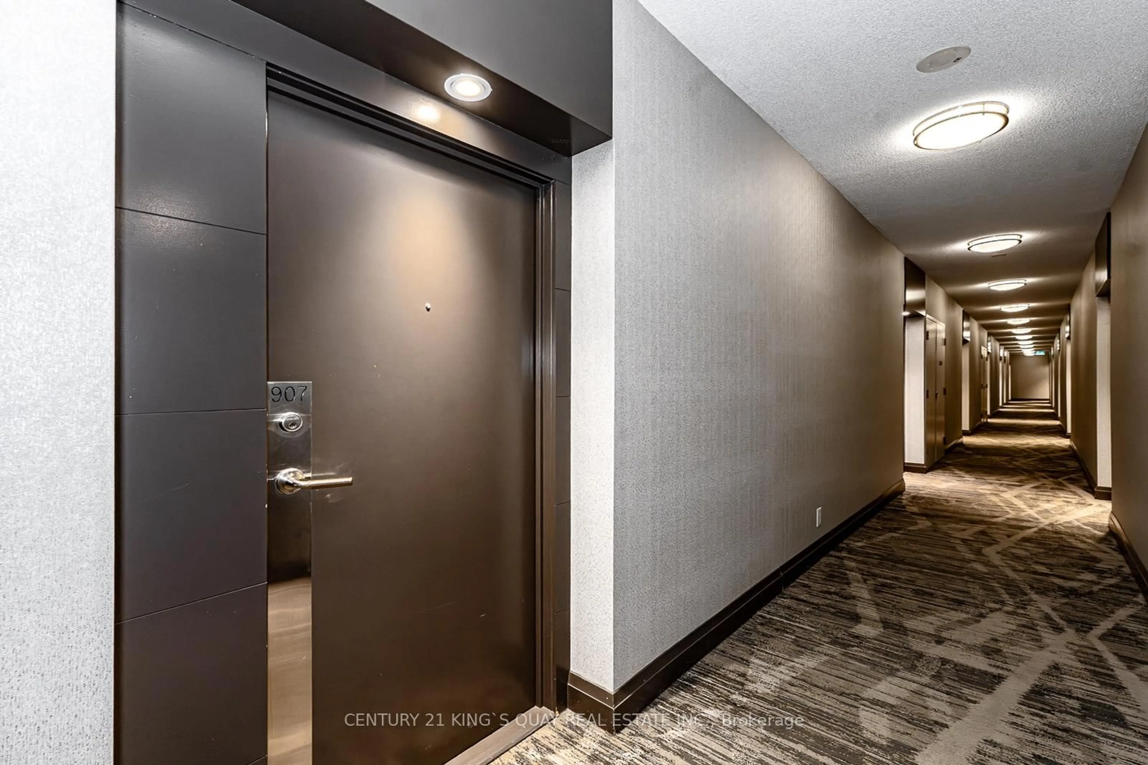 Indoor foyer for 30 Clegg Rd #907, Markham Ontario L3R 0G6