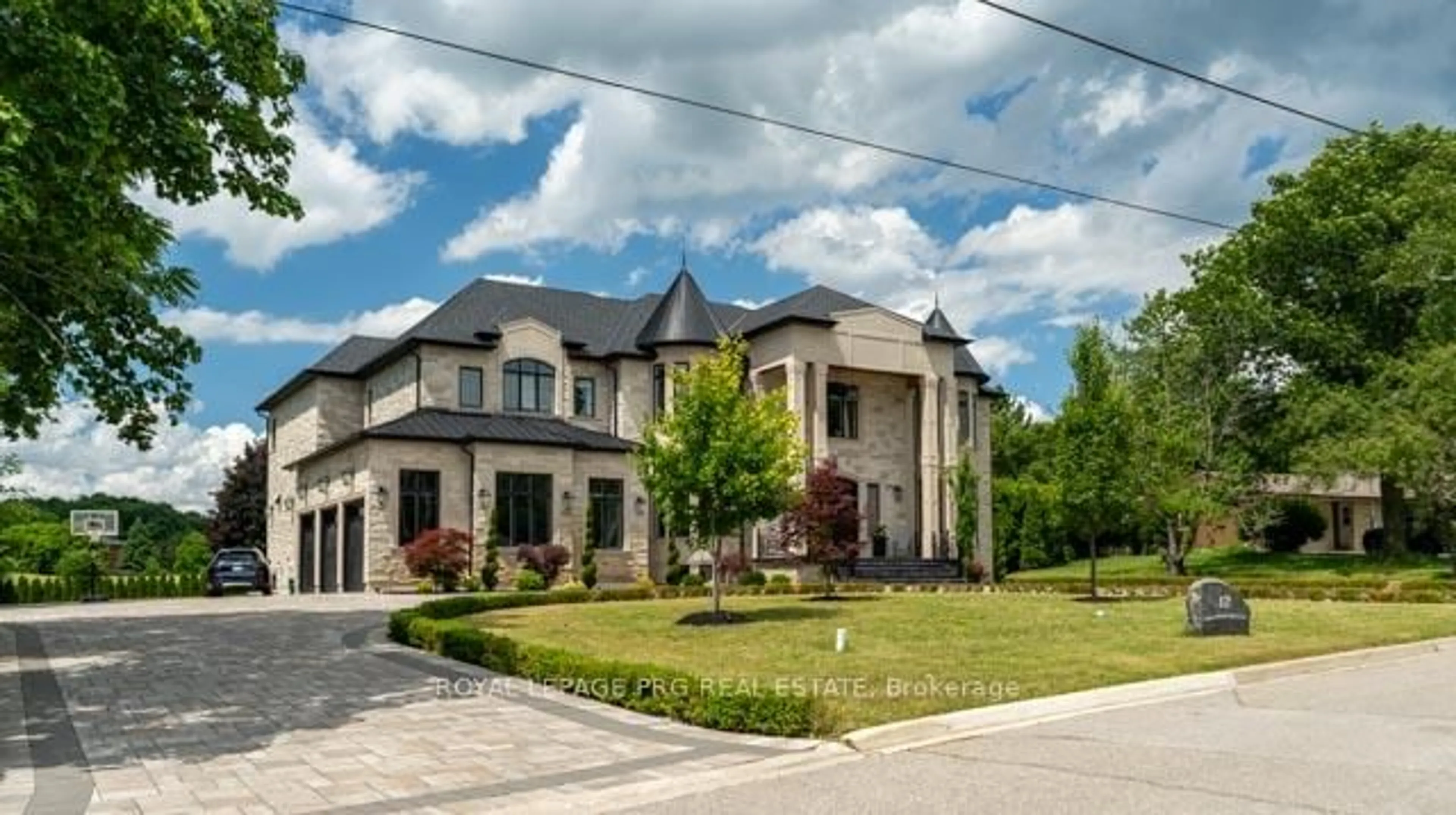 Home with brick exterior material, unknown for 12 Hollywood Cres, King Ontario L0G 1N0