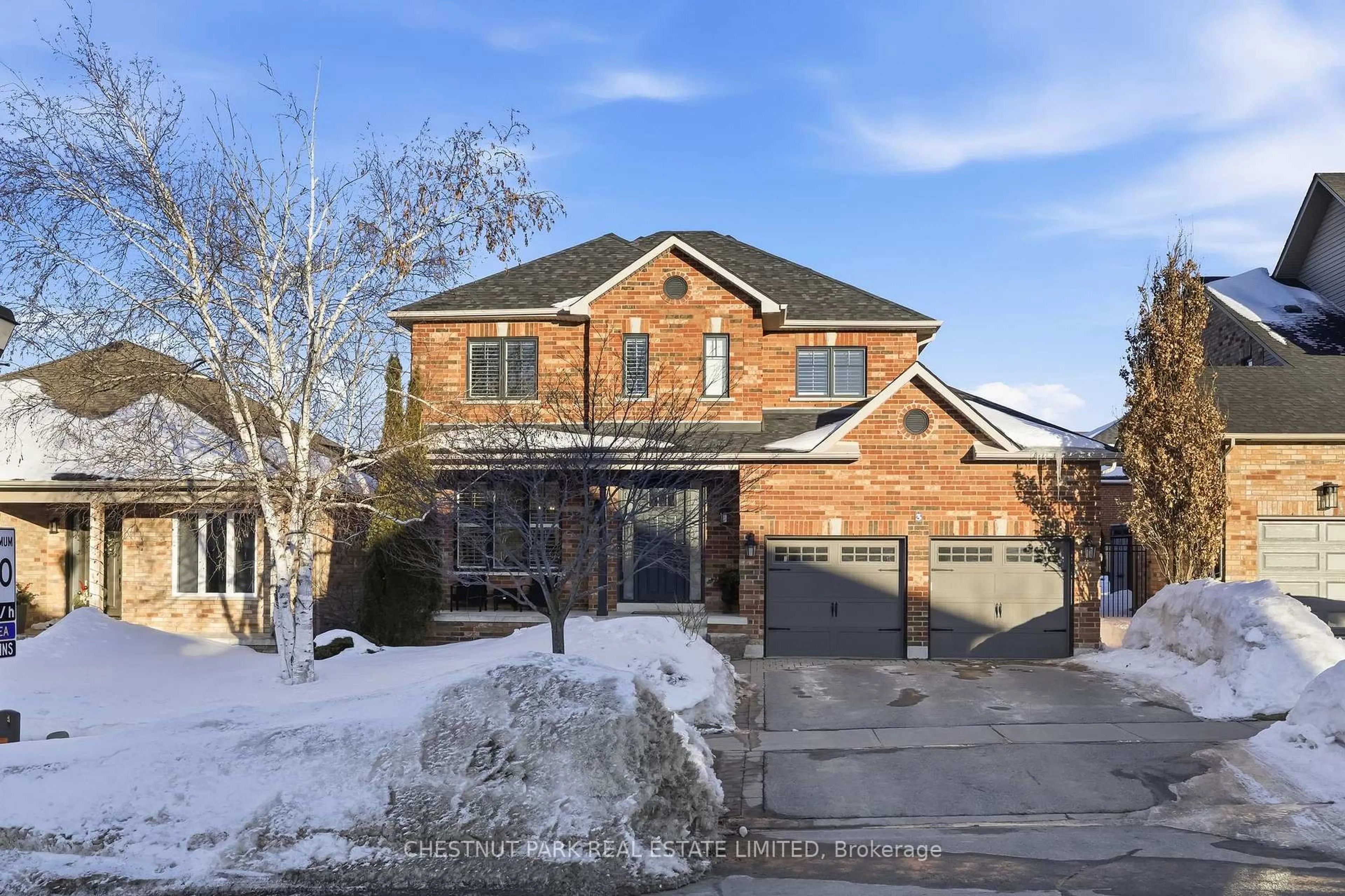 Home with brick exterior material, street for 3 Coral Creek Cres, Uxbridge Ontario L9P 0A1