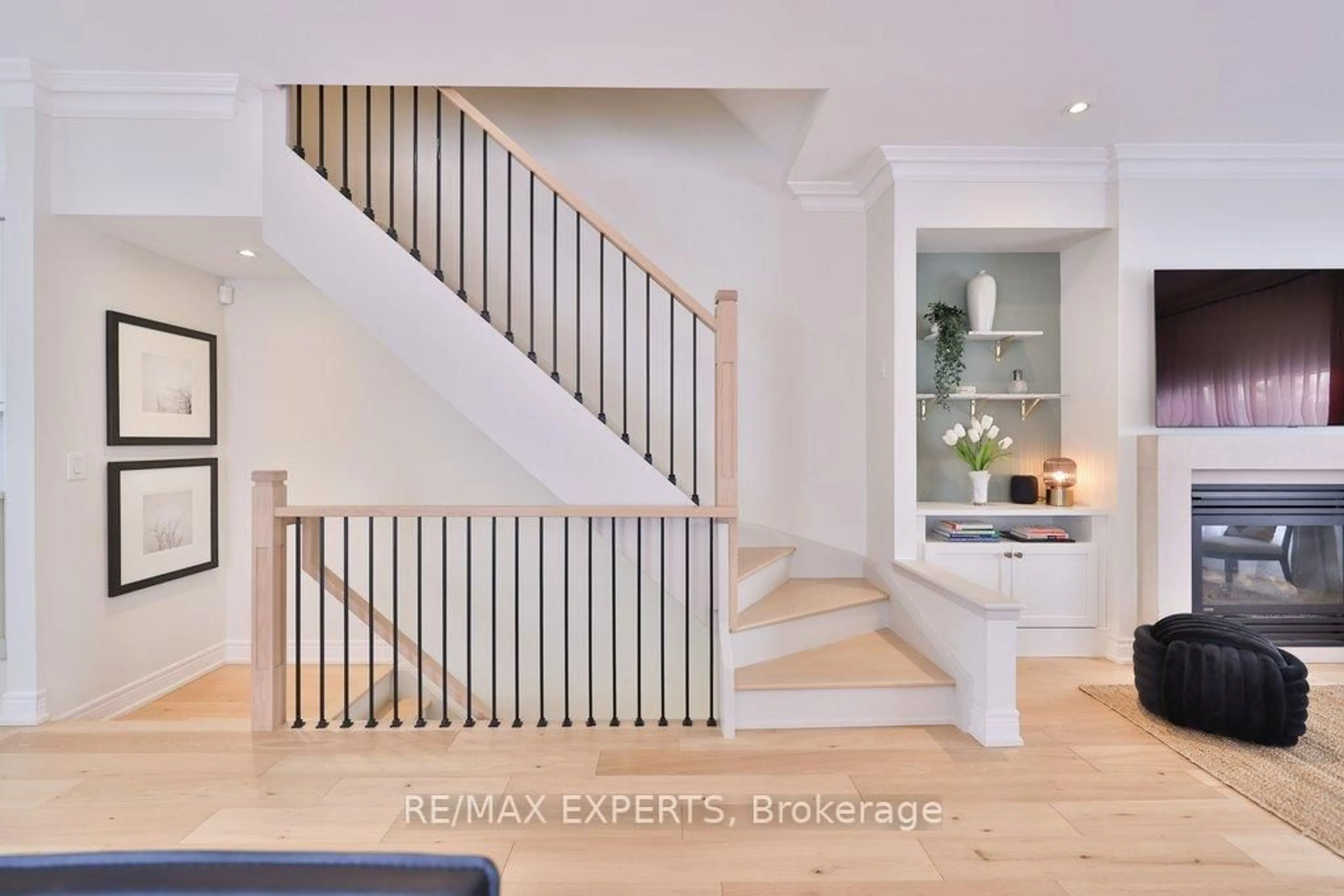 Unknown for 129 Powseland Cres, Vaughan Ontario L4L 0C5