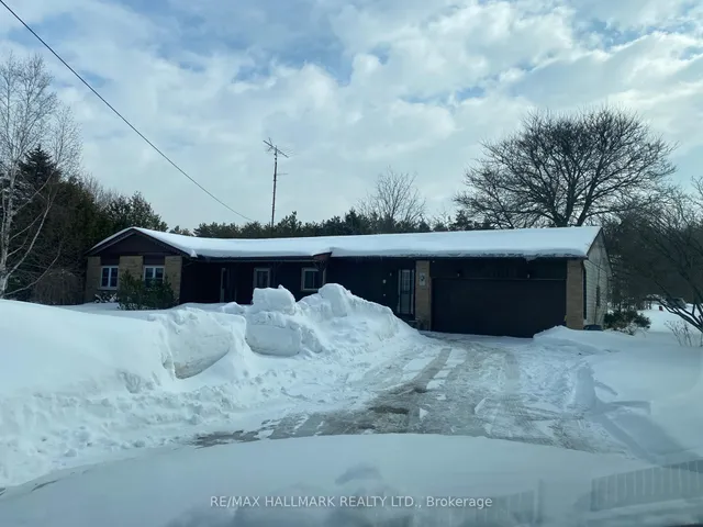 4749 Aurora Rd, Whitchurch-Stouffville 2