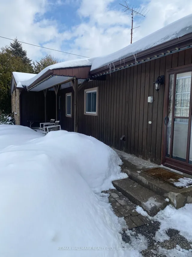4749 Aurora Rd, Whitchurch-Stouffville 3