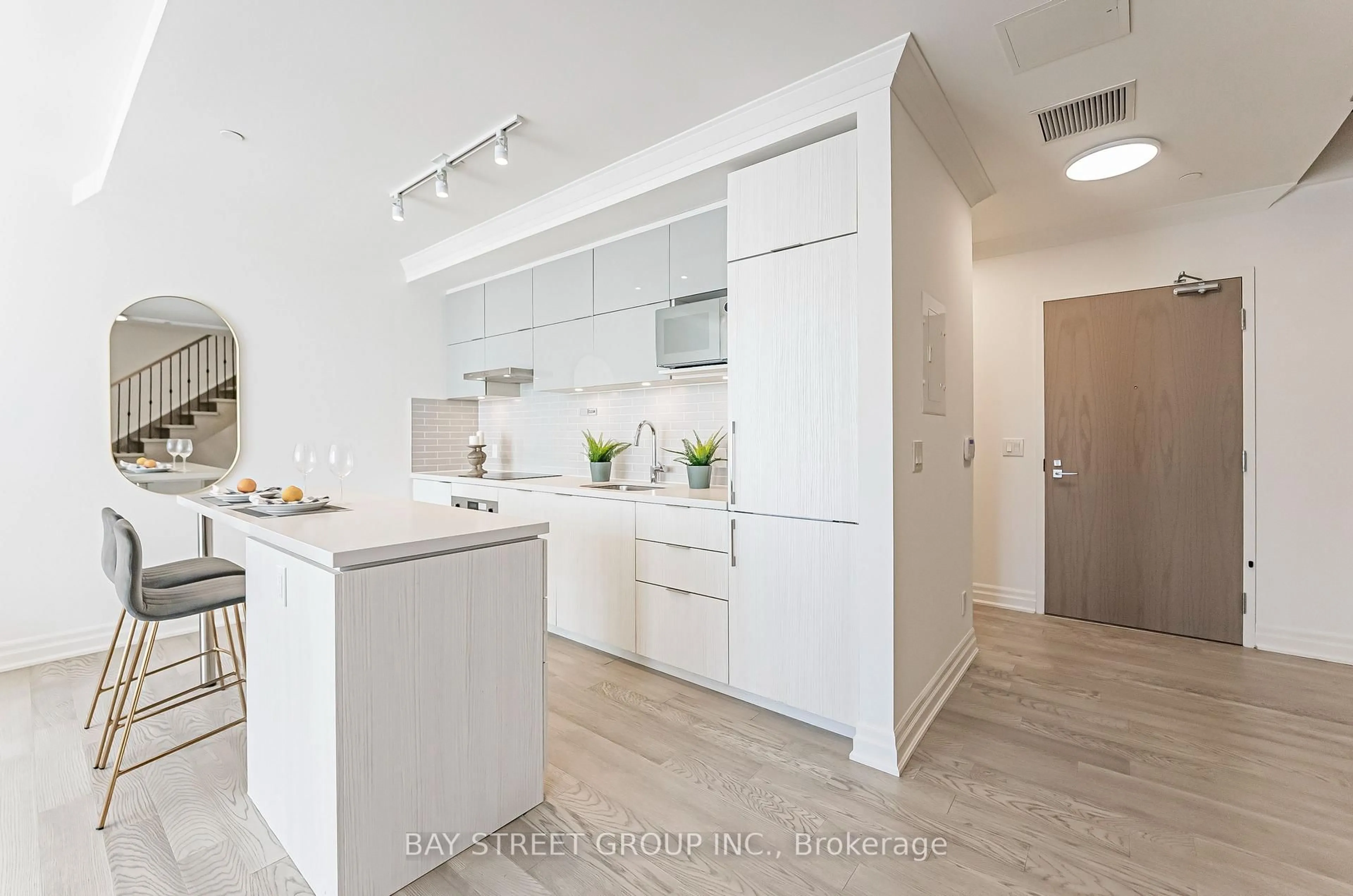 Standard kitchen, unknown for 8 Rouge Valley Dr #104B, Markham Ontario L6G 0G8