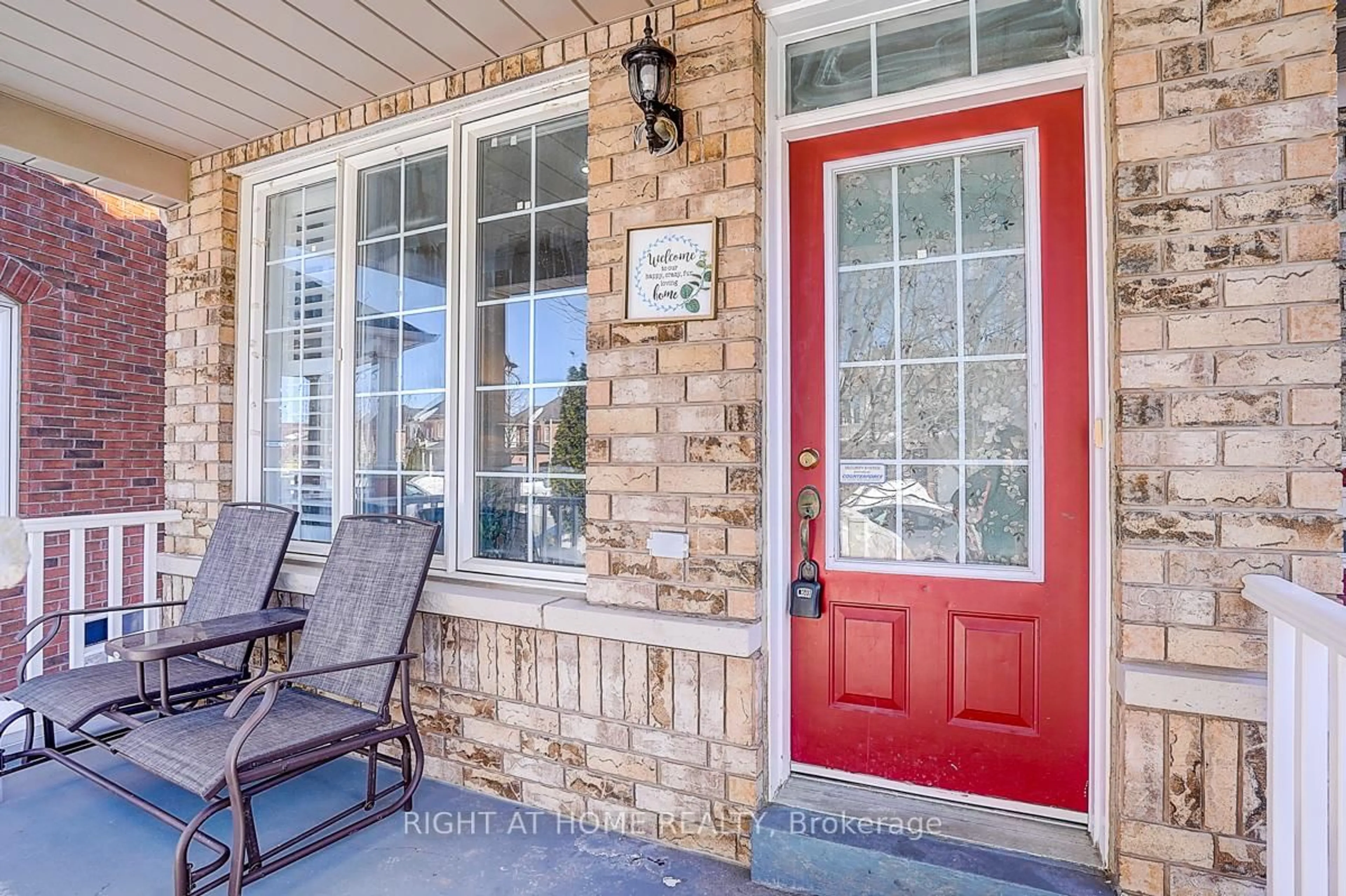 Indoor entryway for 31 Waite Cres, Whitchurch-Stouffville Ontario L4A 0B5