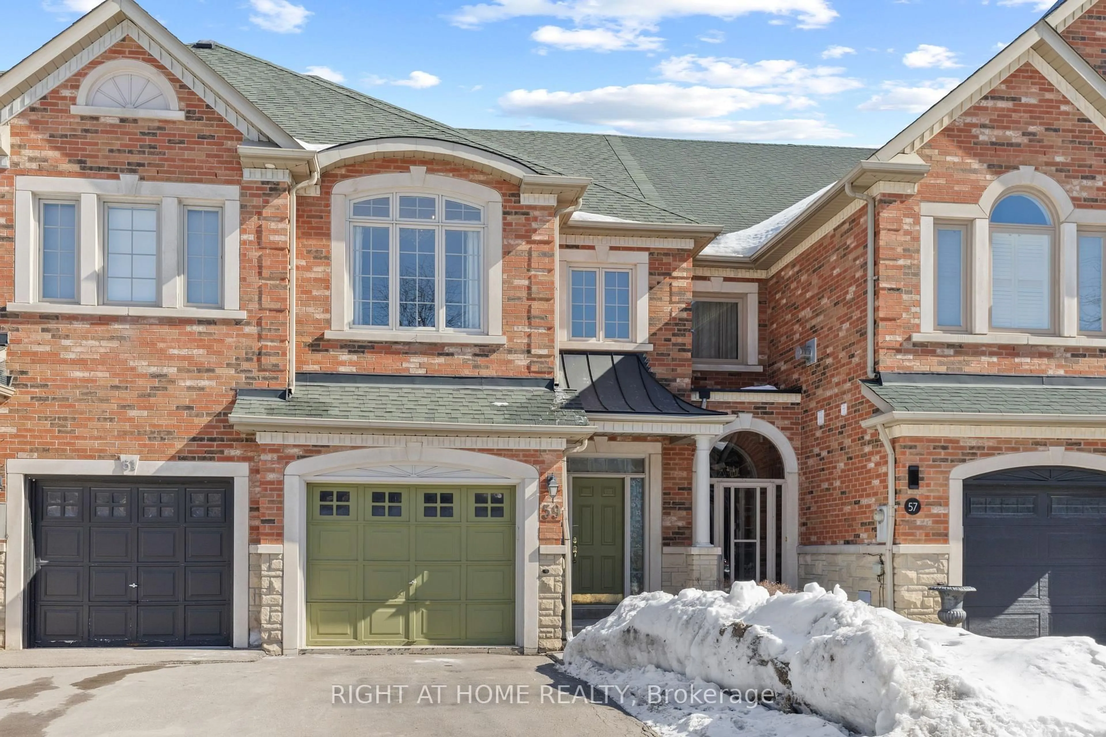 Home with brick exterior material, street for 59 Kingsbridge Circ, Vaughan Ontario L4J 8N8