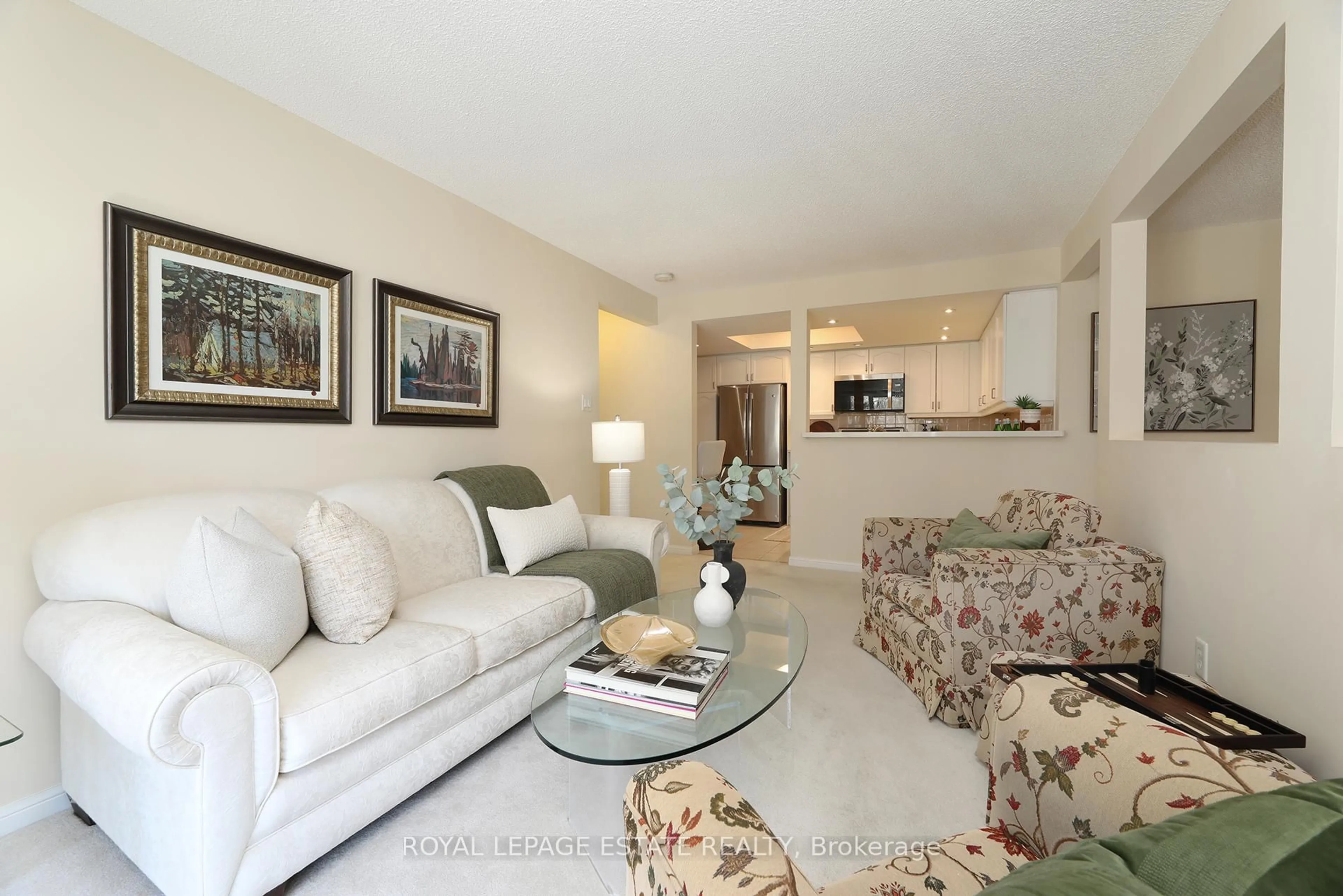 Living room with furniture, unknown for 900 Bogart Mill Tr #407, Newmarket Ontario L3Y 8V5