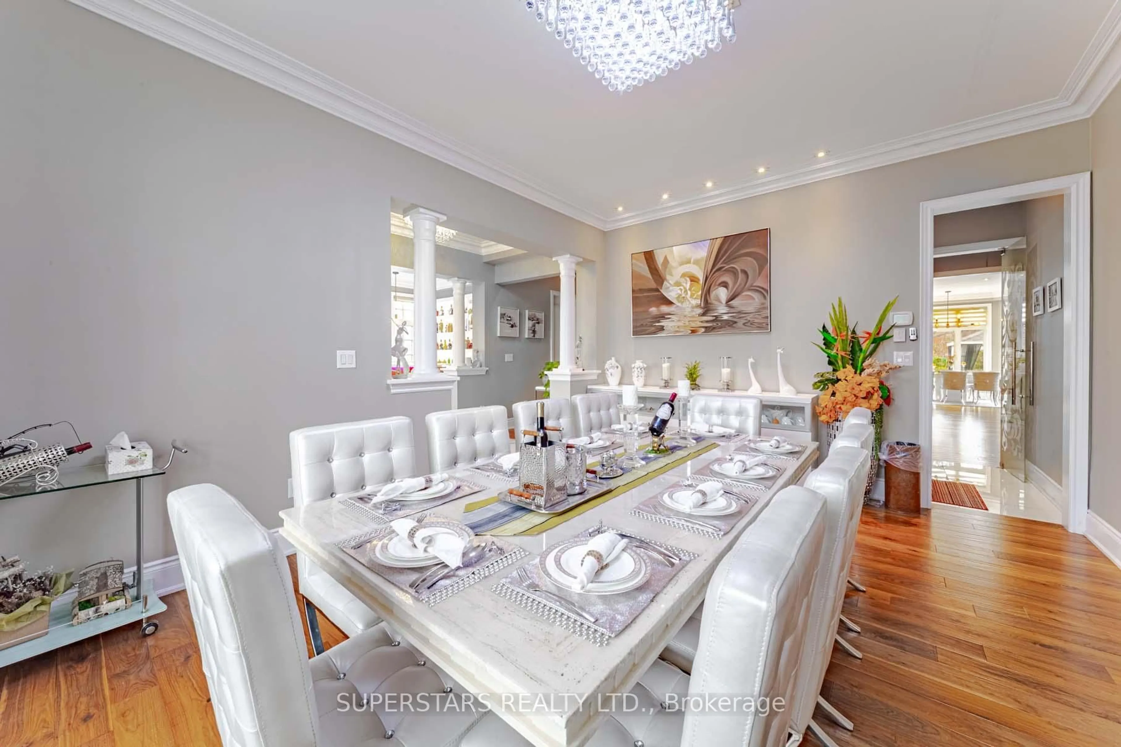 Dining room, unknown for 19 Royal County Down Cres, Markham Ontario L6C 0K1