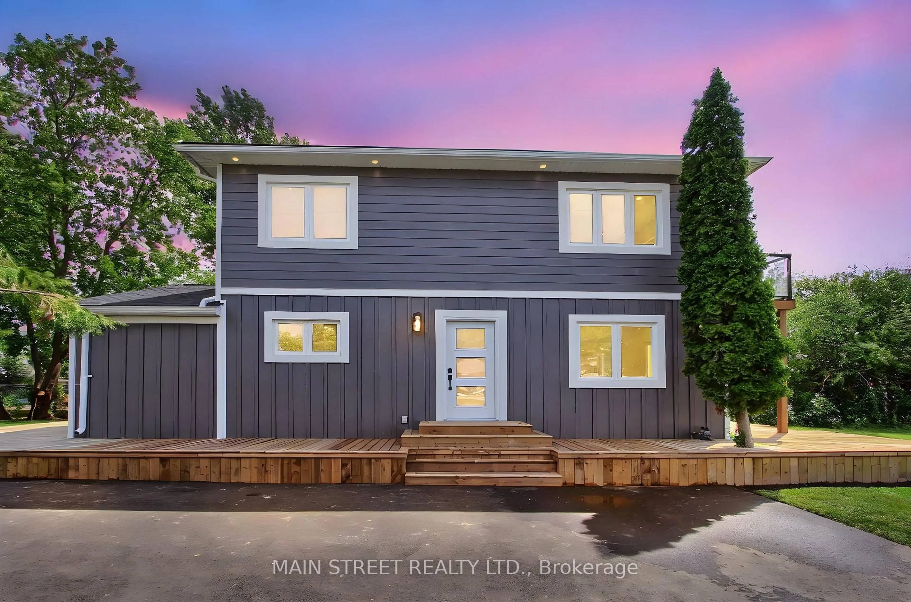 Home with vinyl exterior material, street for 353 Pasadena Dr, Georgina Ontario L4P 2Z2