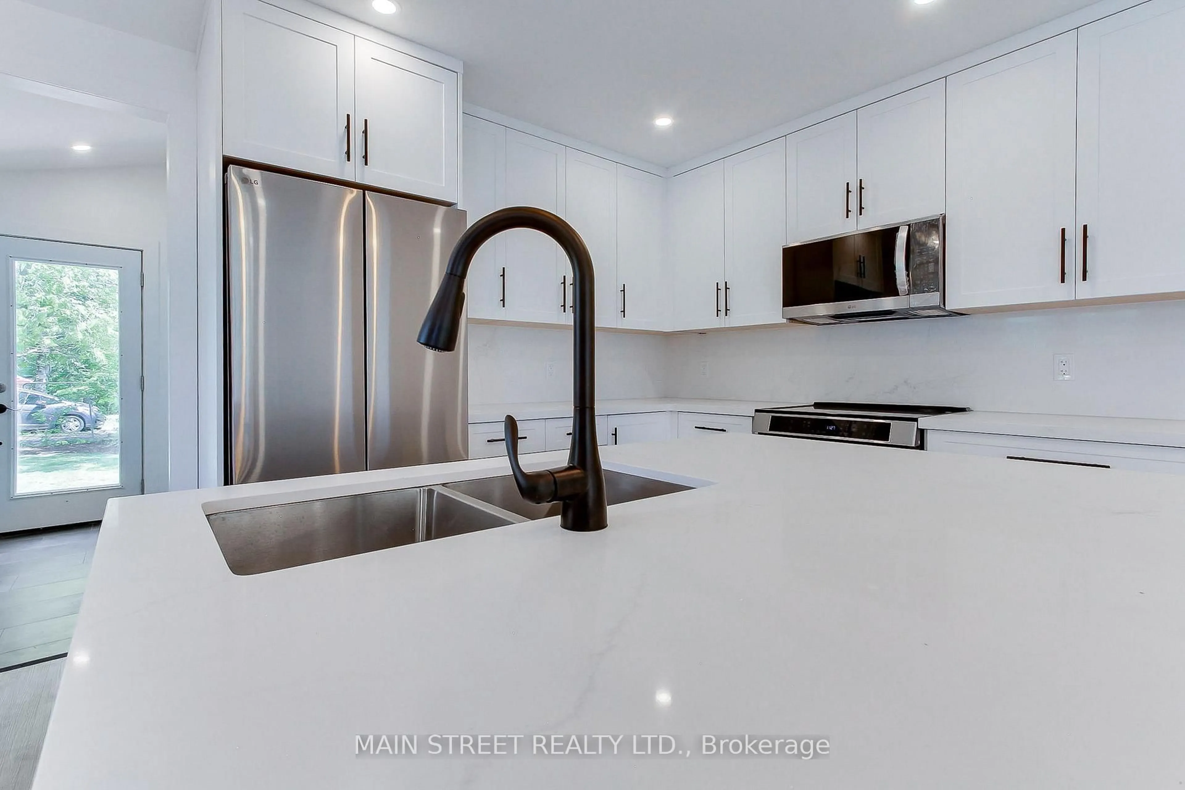 Unknown for 353 Pasadena Dr, Georgina Ontario L4P 2Z2