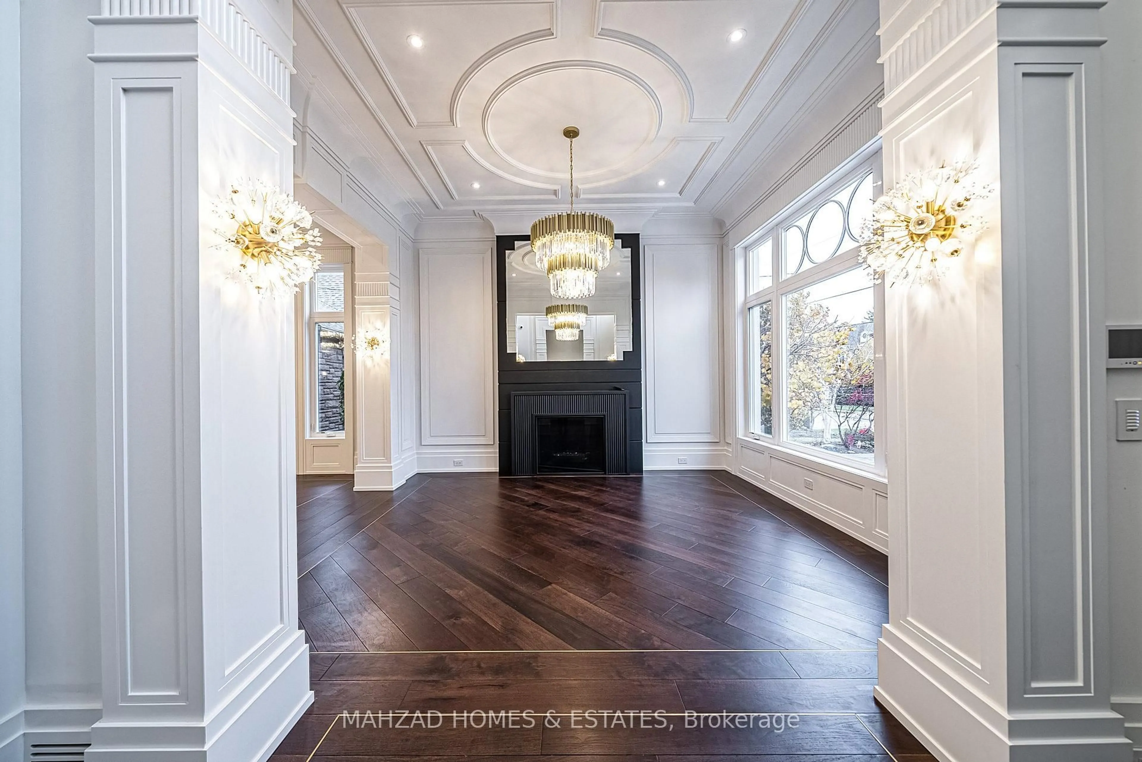 Indoor entryway for 47 Edgar Ave, Richmond Hill Ontario L4C 6K2