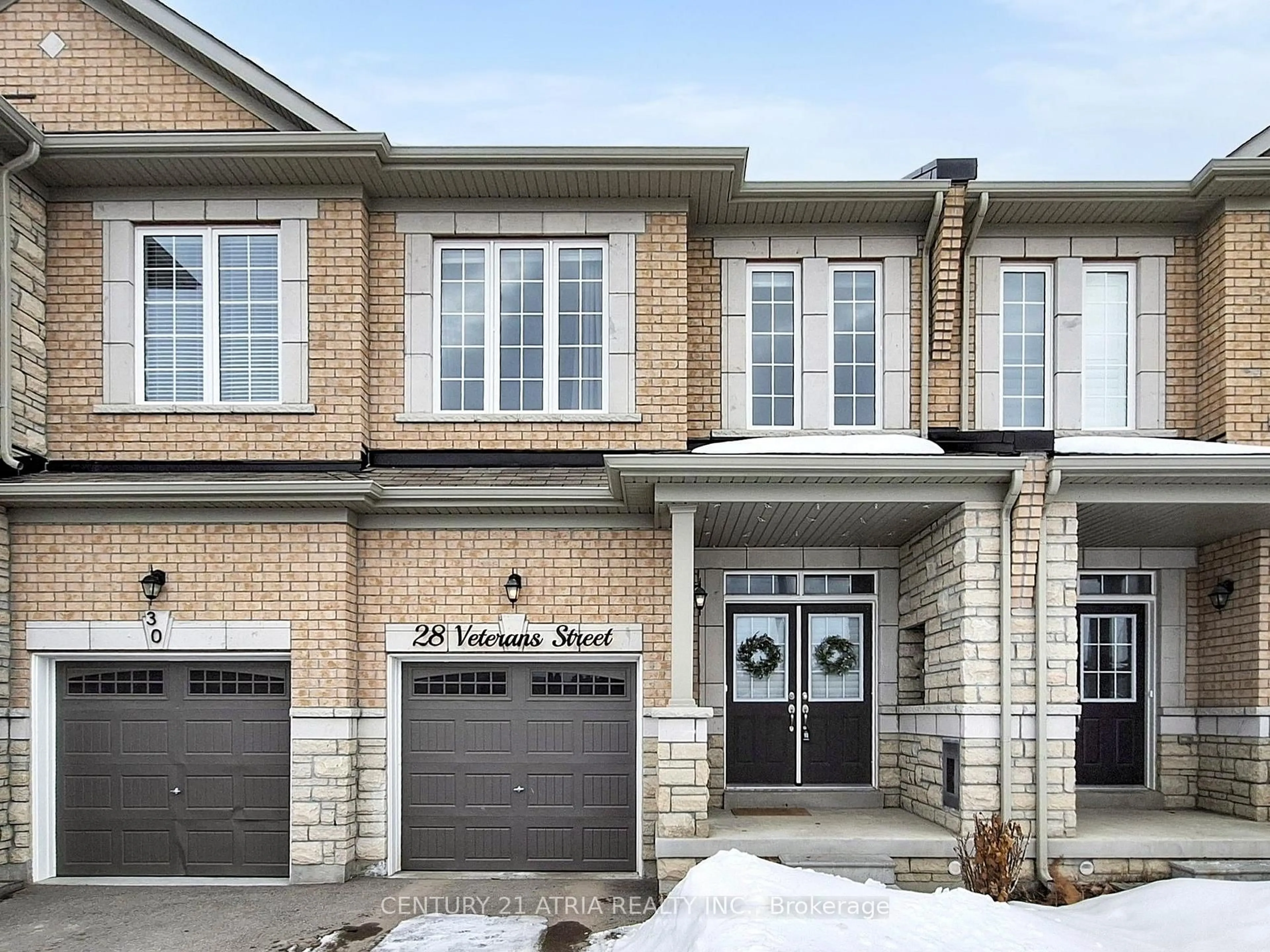 Home with brick exterior material, street for 28 Veterans St, Bradford West Gwillimbury Ontario L3Z 4L3