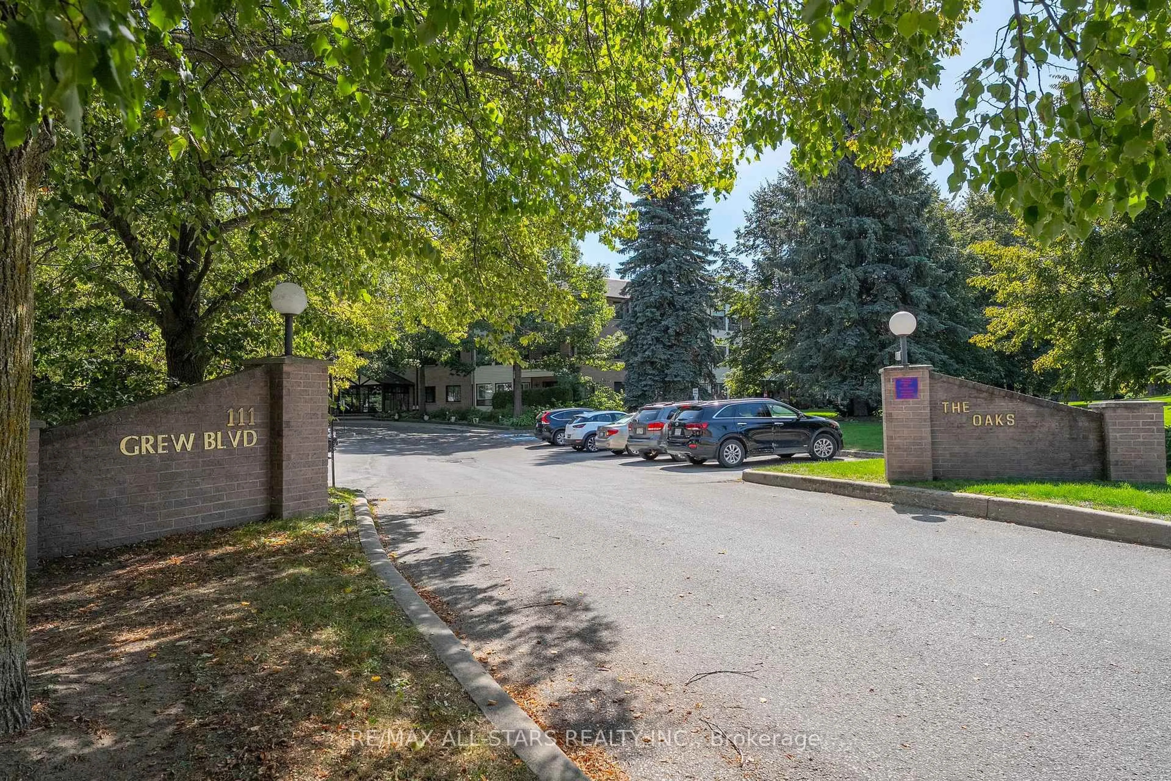 Unknown for 111 Grew Blvd #301, Georgina Ontario L0E 1L0