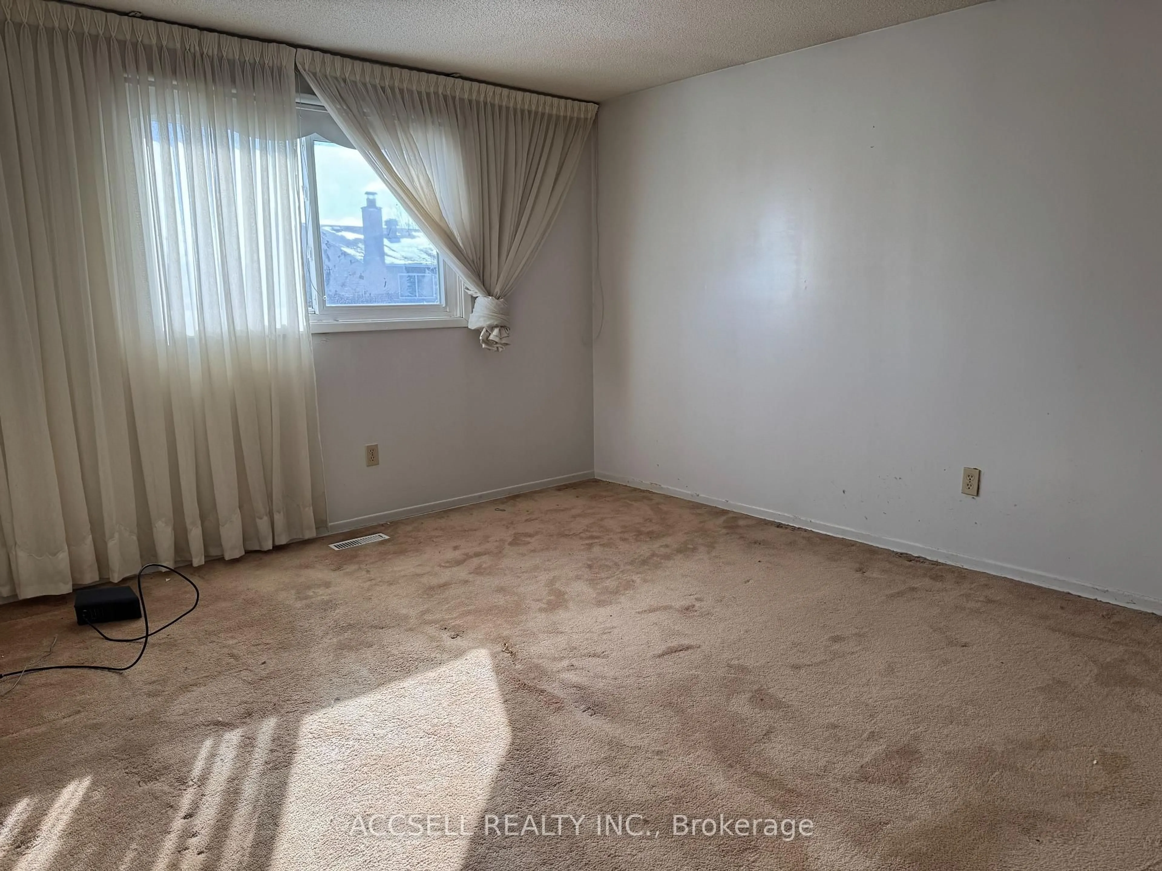 A pic of a room for 9 Dunbar Cres, Markham Ontario L3R 6W9