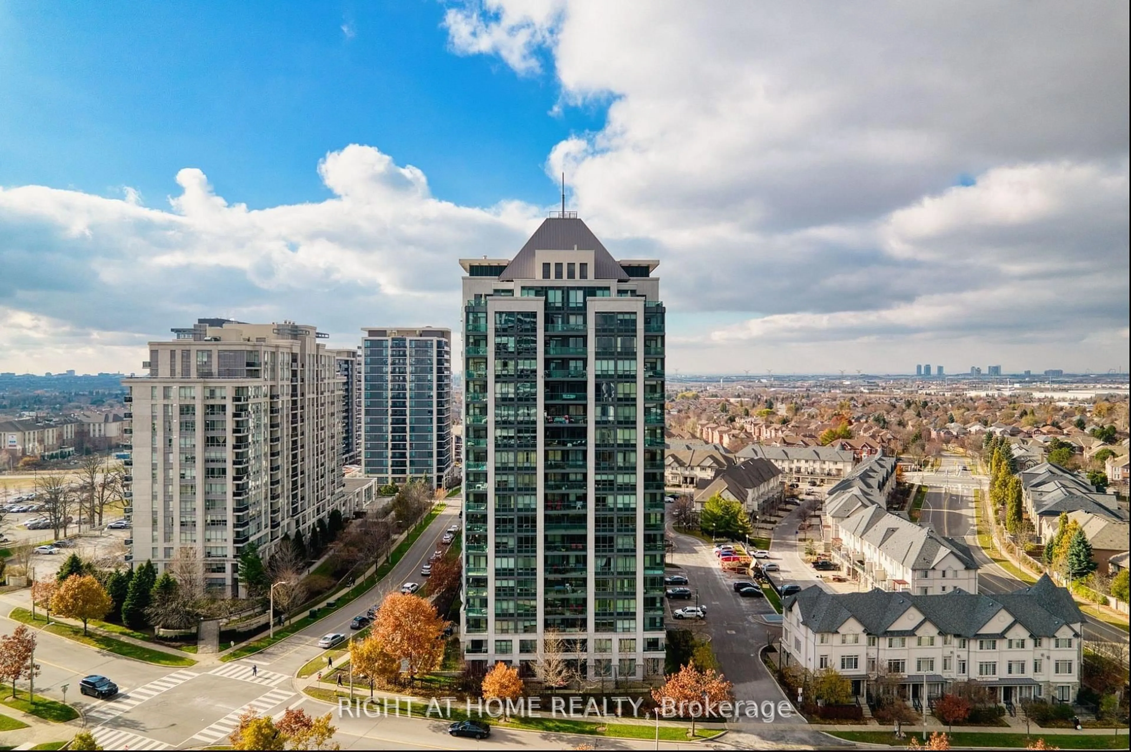 A pic from outside/outdoor area/front of a property/back of a property/a pic from drone, city buildings view from balcony for 20 North Park Rd #804, Vaughan Ontario L4J 0G7