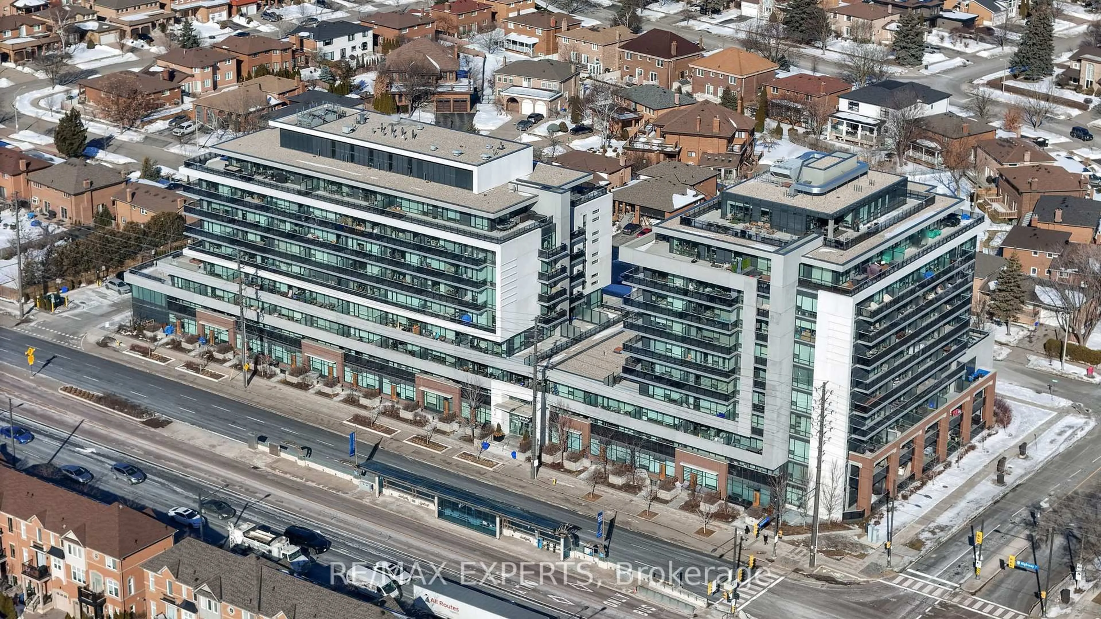 A pic from outside/outdoor area/front of a property/back of a property/a pic from drone, city buildings view from balcony for 4800 Highway 7 Rd #601, Vaughan Ontario L4L 1H8