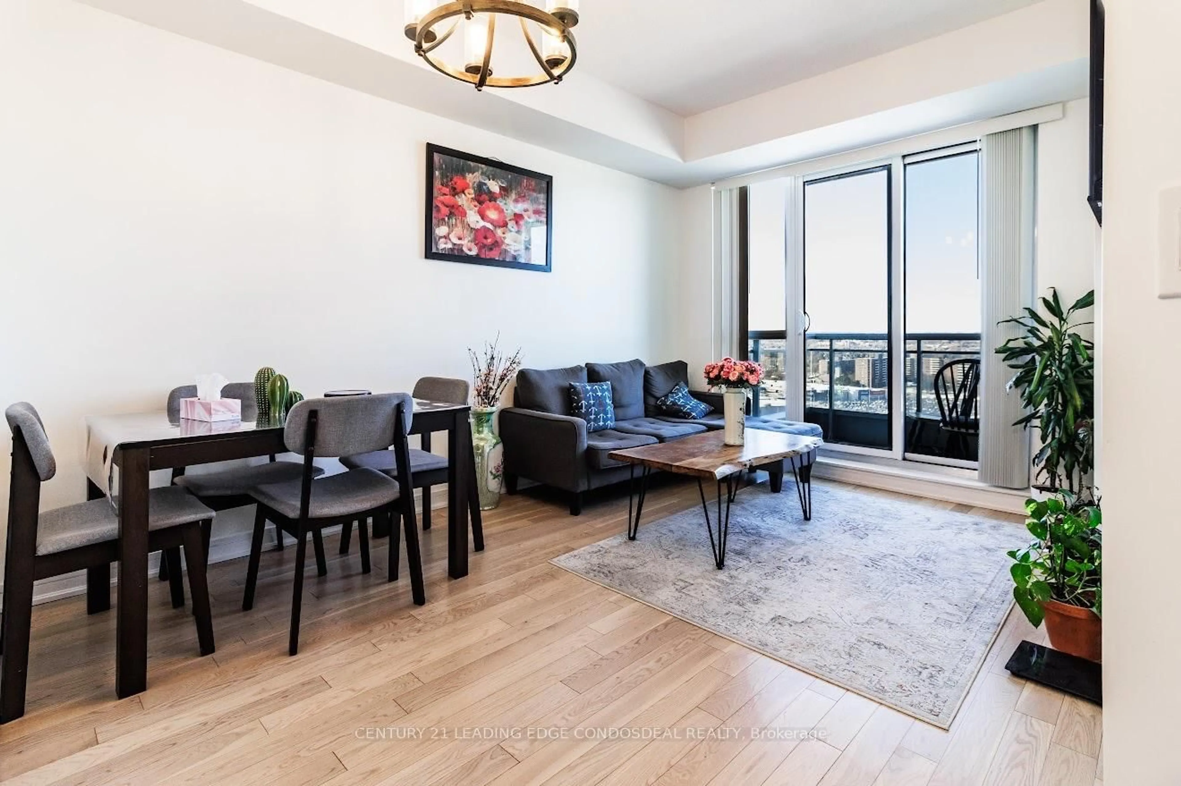 Living room with furniture, wood/laminate floor for 9205 Yonge St #1712, Richmond Hill Ontario L4C 1V5