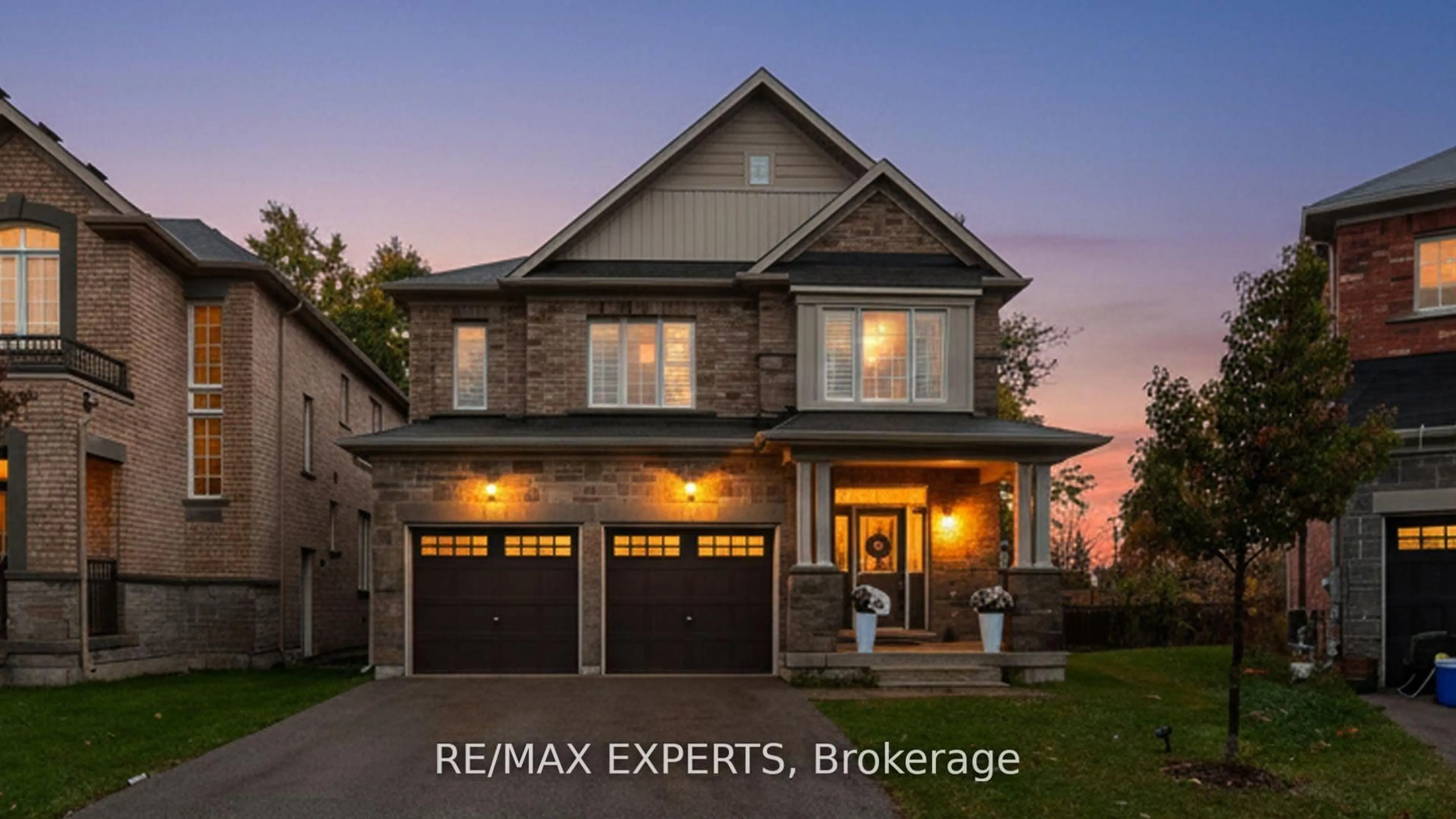 Home with brick exterior material, street for 66 Robb Thompson Rd, East Gwillimbury Ontario L0G 1M0
