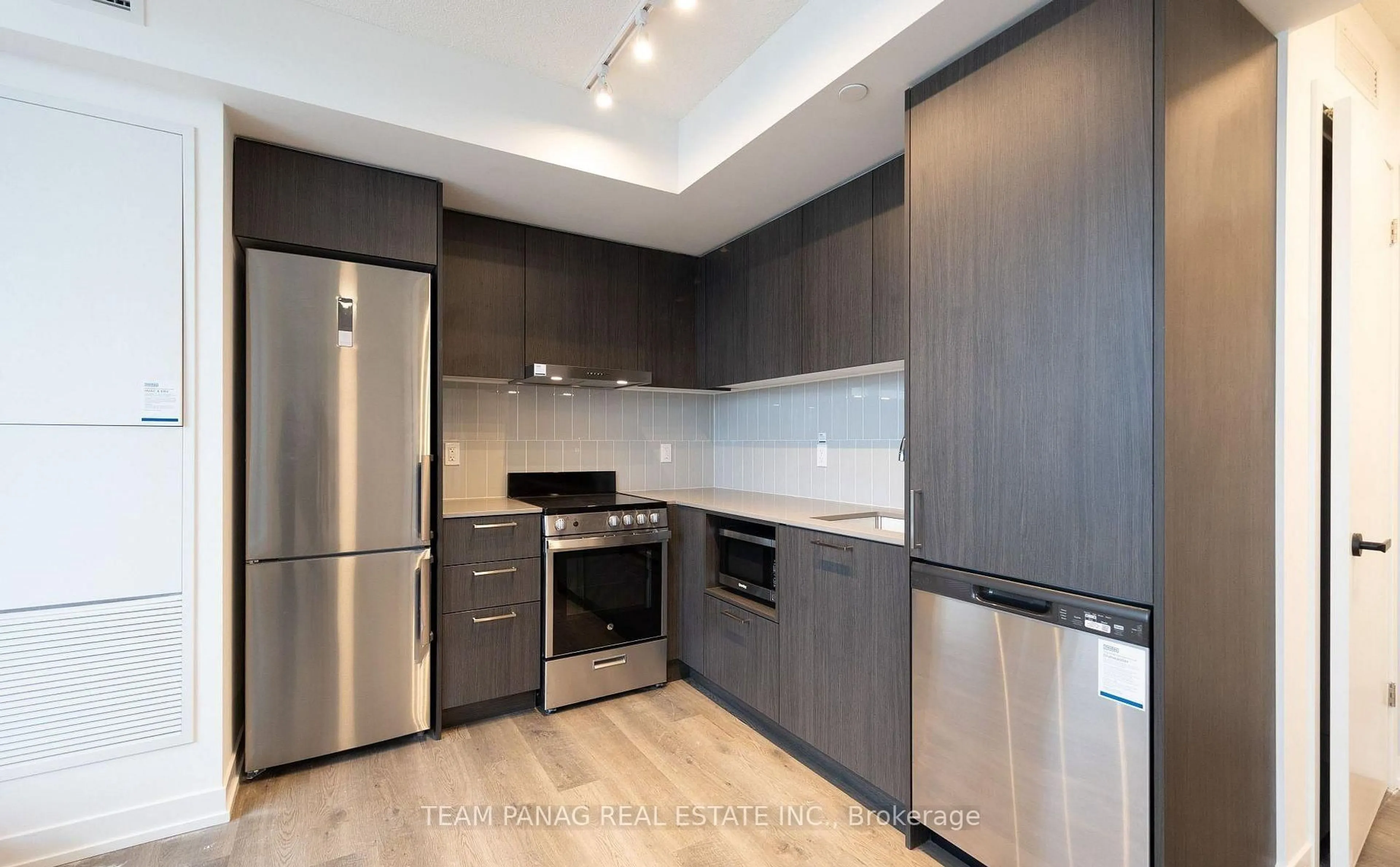 Unknown for 195 Commerce St #712, Vaughan Ontario L4K 5Z7