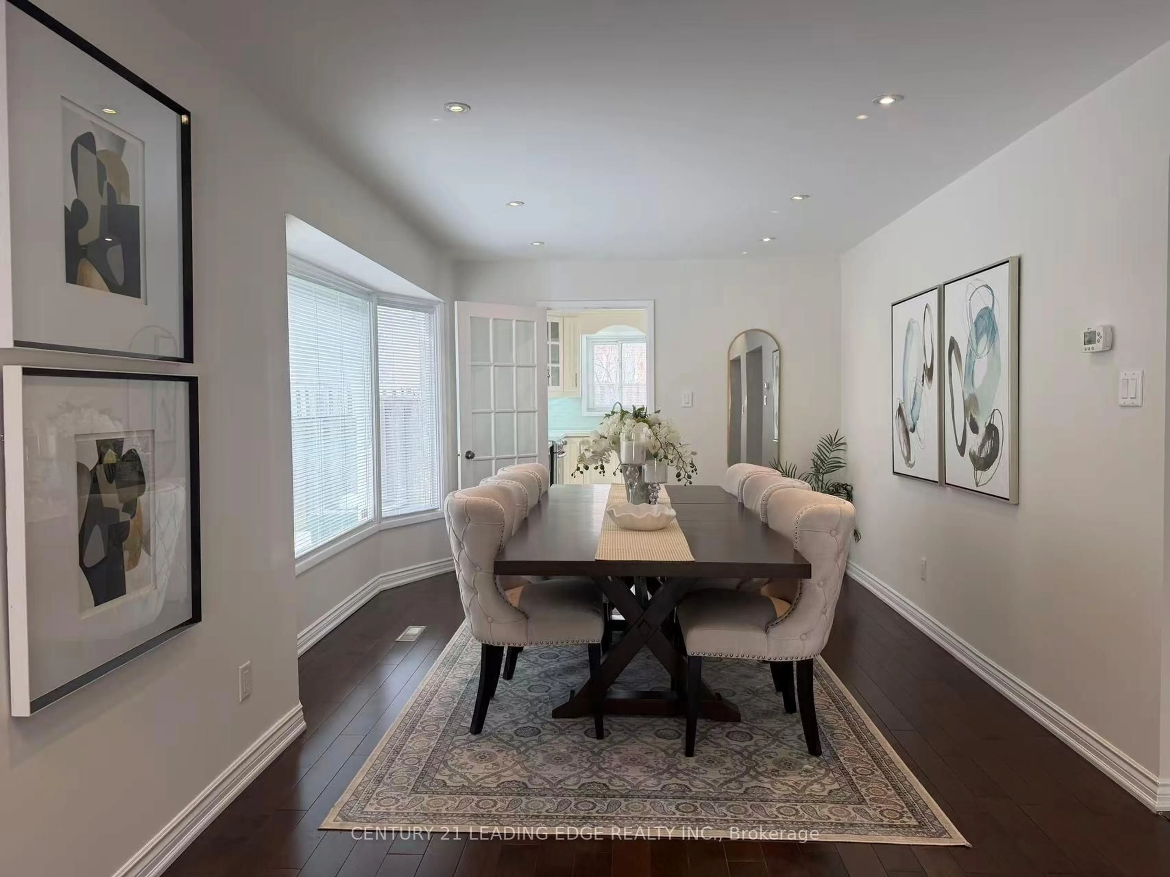 Dining room, wood/laminate floor for 38 Hetherington Cres, Vaughan Ontario L4J 2M2