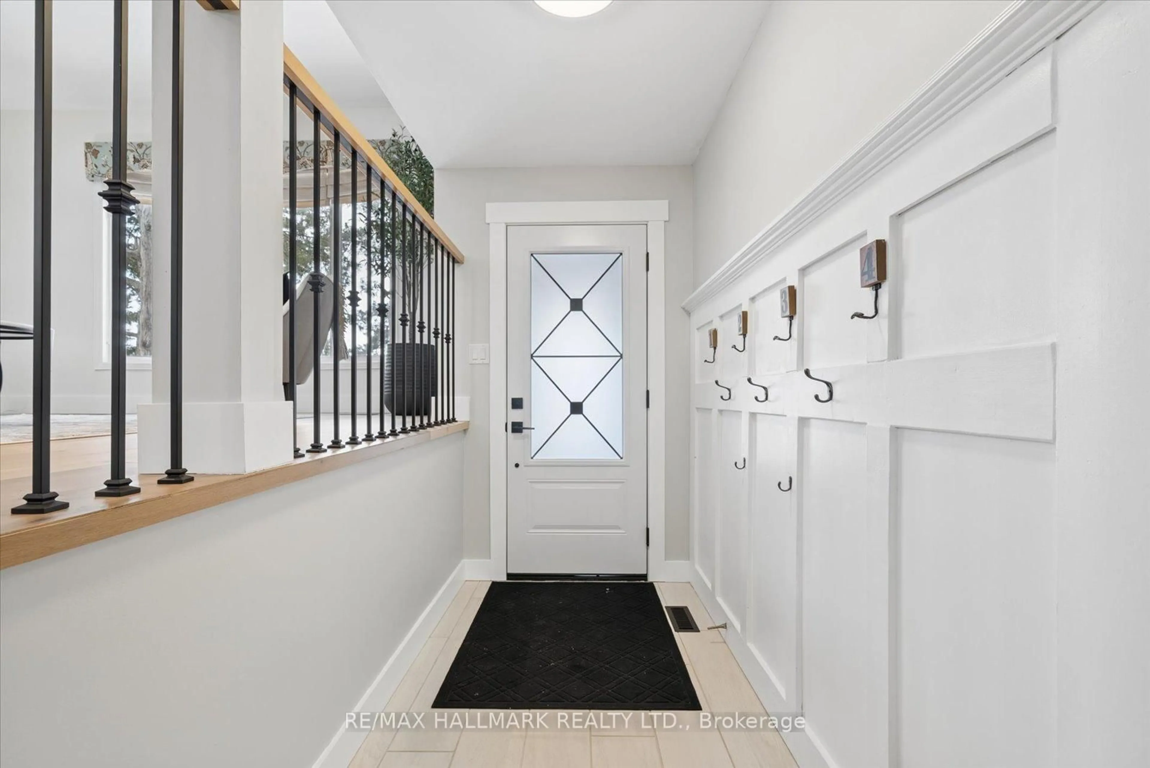 Indoor entryway for 233 Fincham Ave, Markham Ontario L3P 4E4