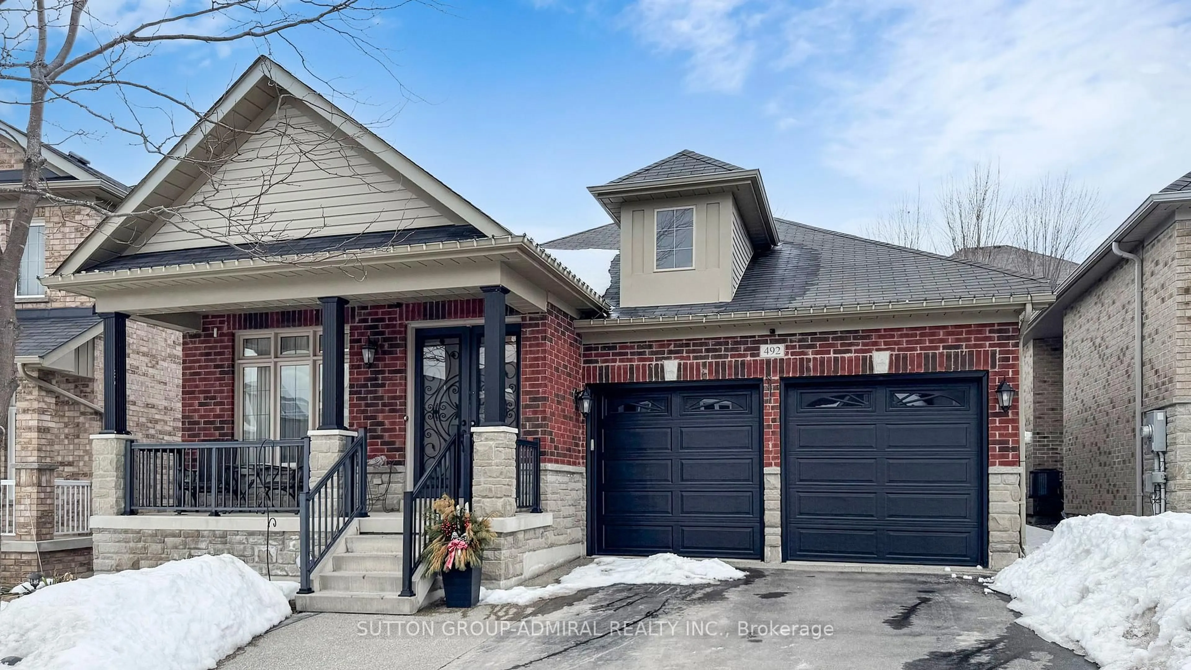 Home with brick exterior material, street for 492 Kwapis Blvd, Newmarket Ontario L3X 3K6