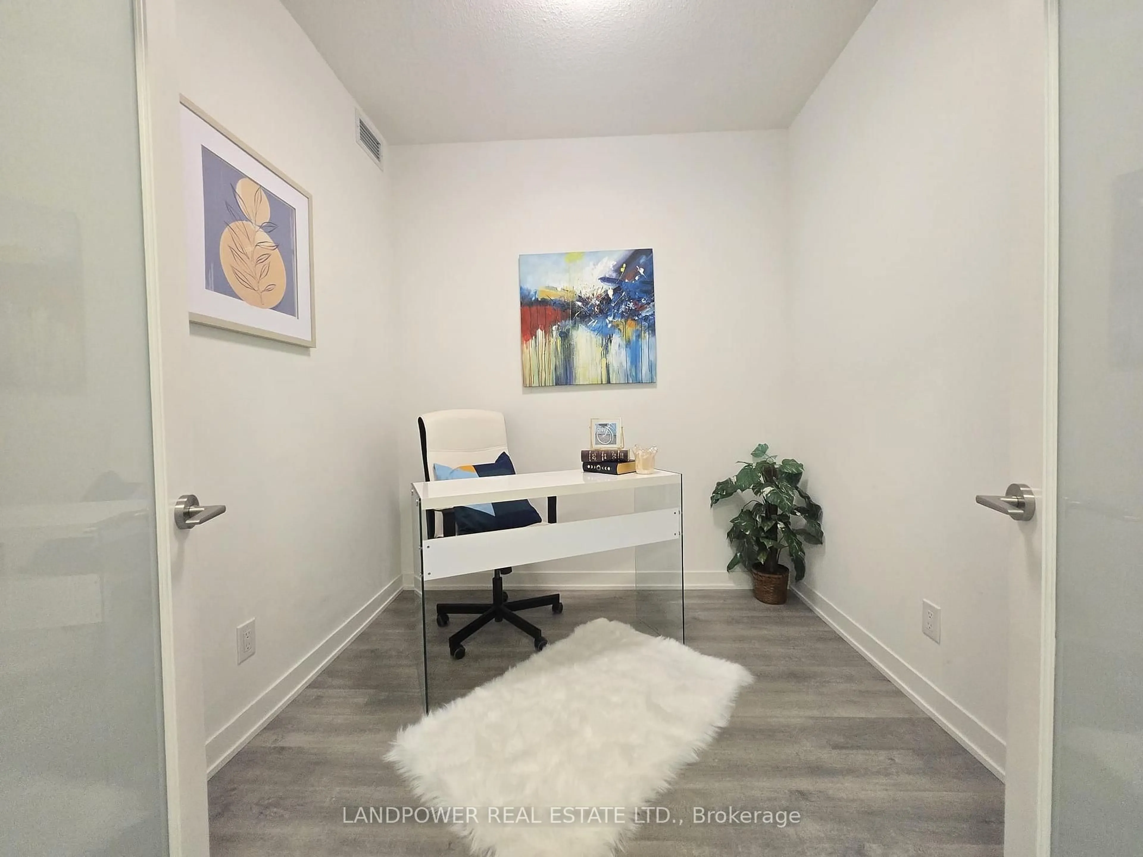 Unknown for 8119 Birchmount Rd #614, Markham Ontario L6G 0H5