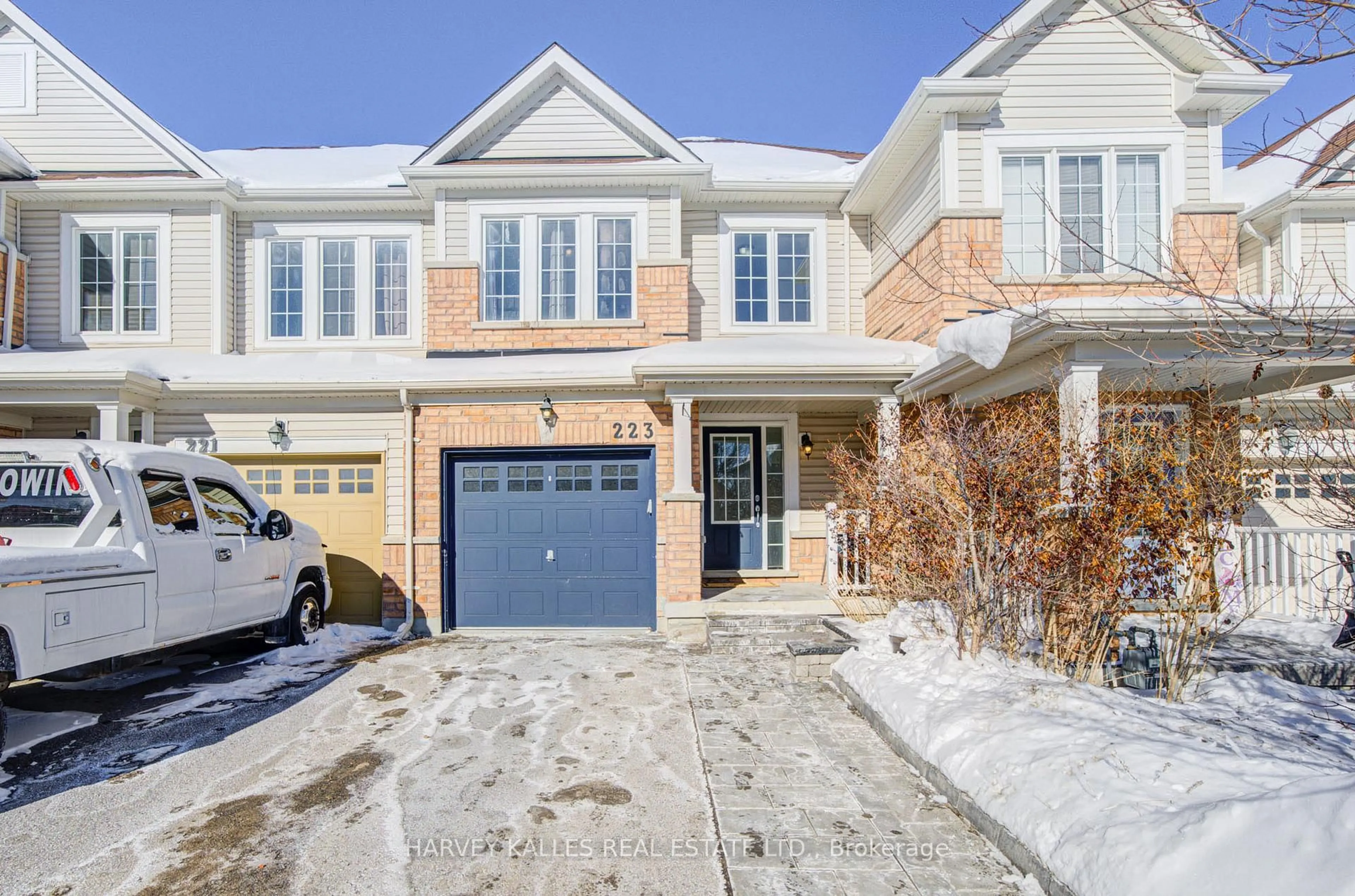 Home with brick exterior material, street for 223 Orr Dr, Bradford West Gwillimbury Ontario L3Z 0S3