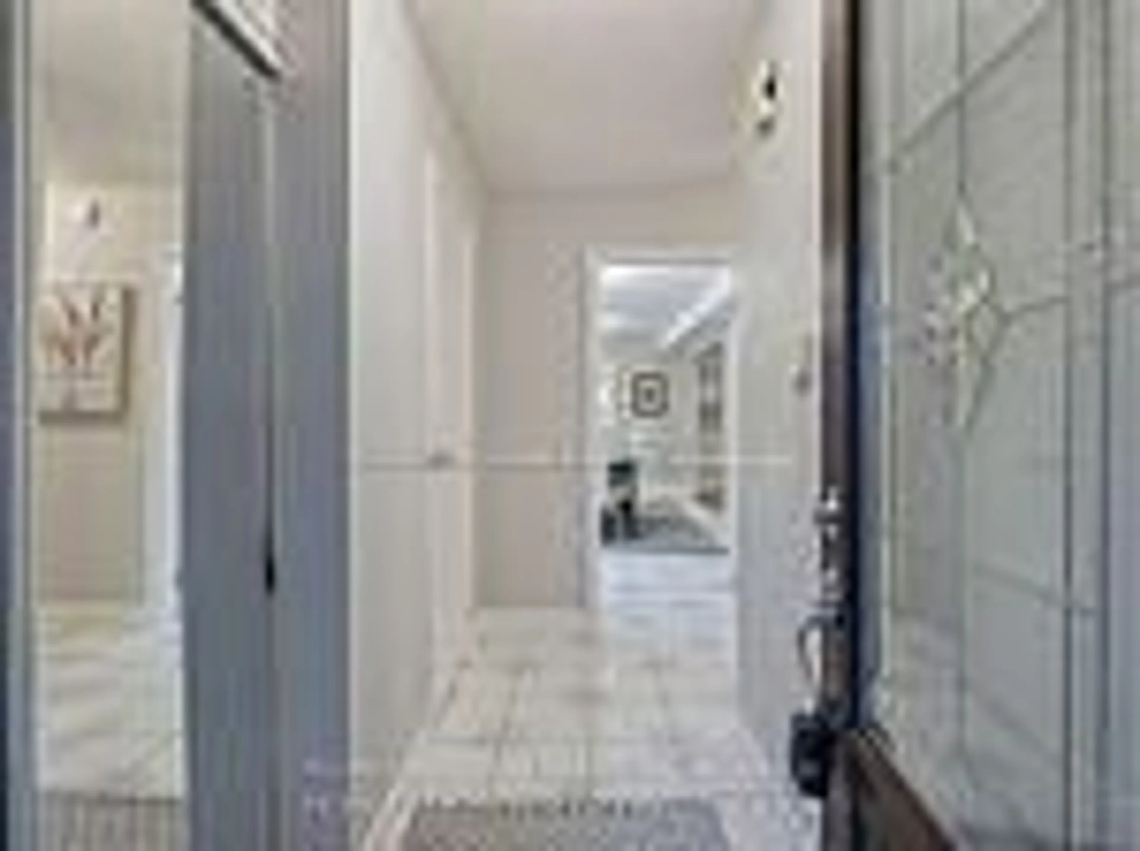 Indoor entryway for 214 B0RROWS ST St, Vaughan Ontario L4J 2W8