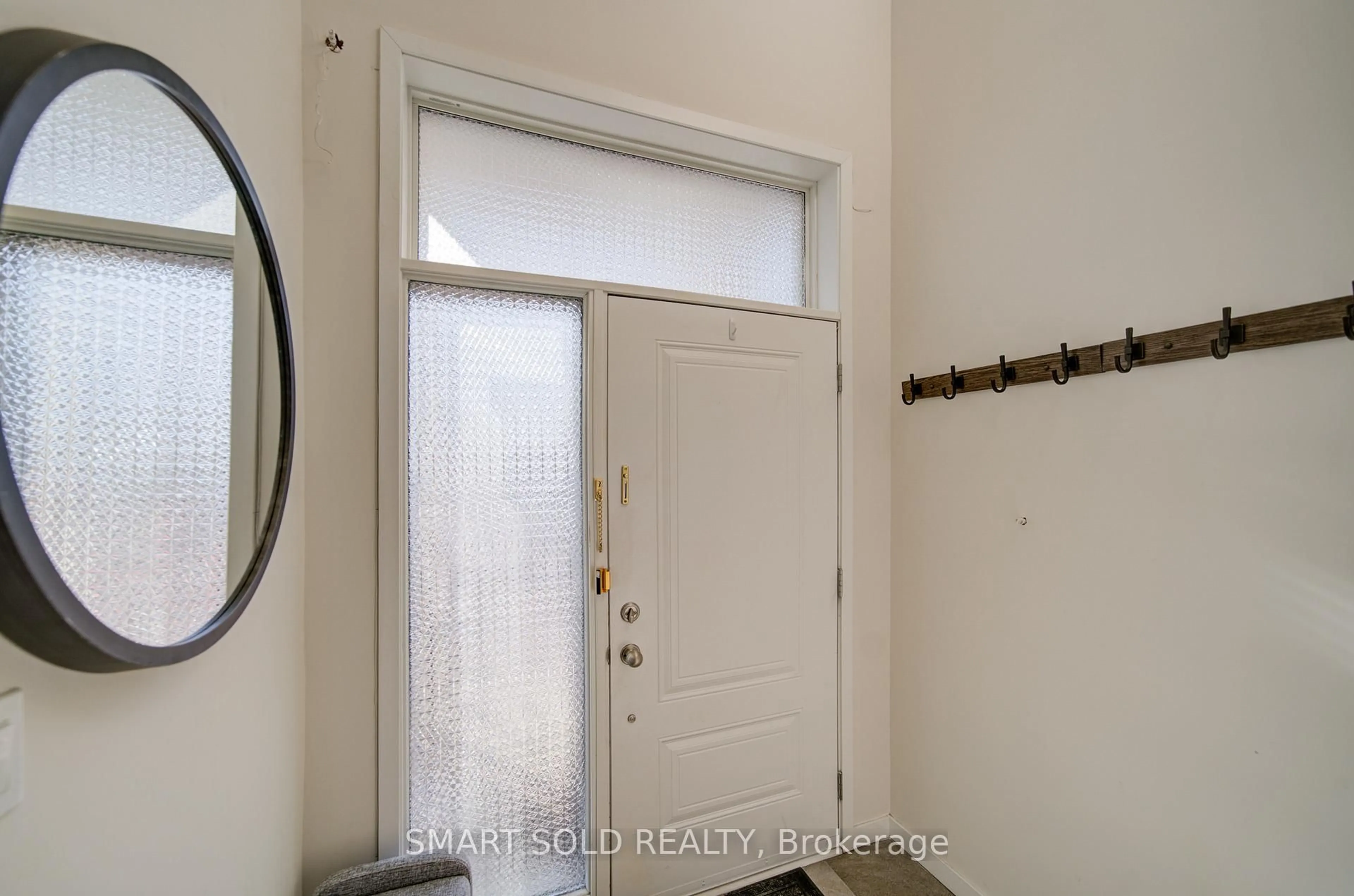 Indoor entryway for 13 Armillo Pl, Markham Ontario L6E 0V4
