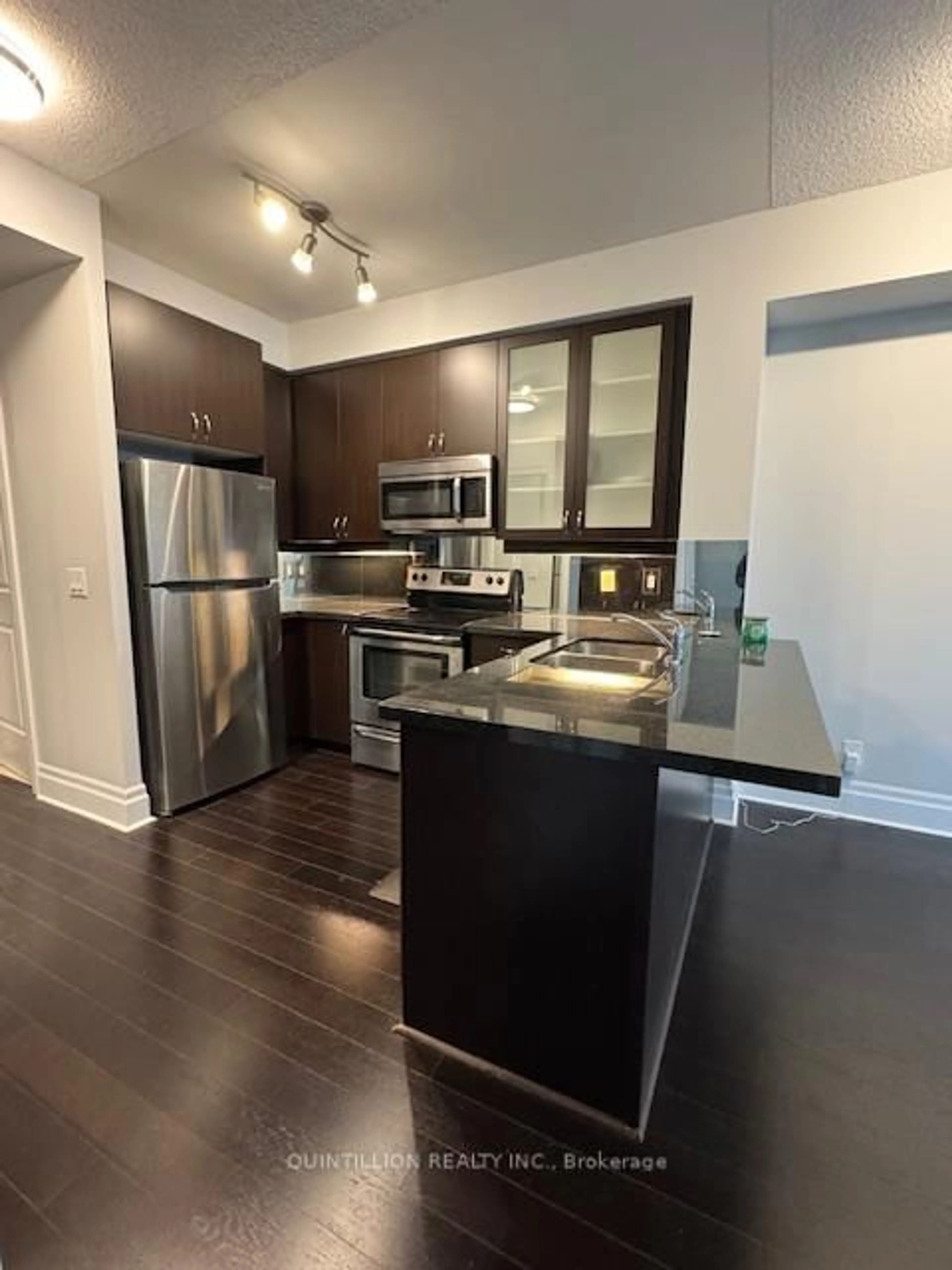 Unknown for 131 Upper Duke Cres #314, Markham Ontario L6G 0C9