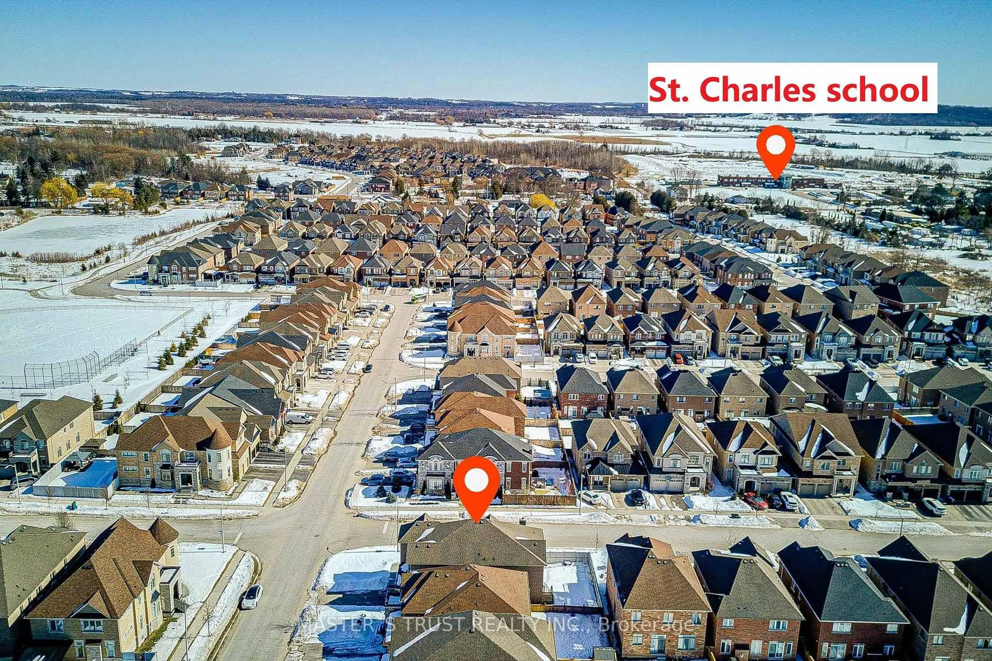 A pic from outside/outdoor area/front of a property/back of a property/a pic from drone, street for 57 Tupling St, Bradford West Gwillimbury Ontario L3Z 0W8
