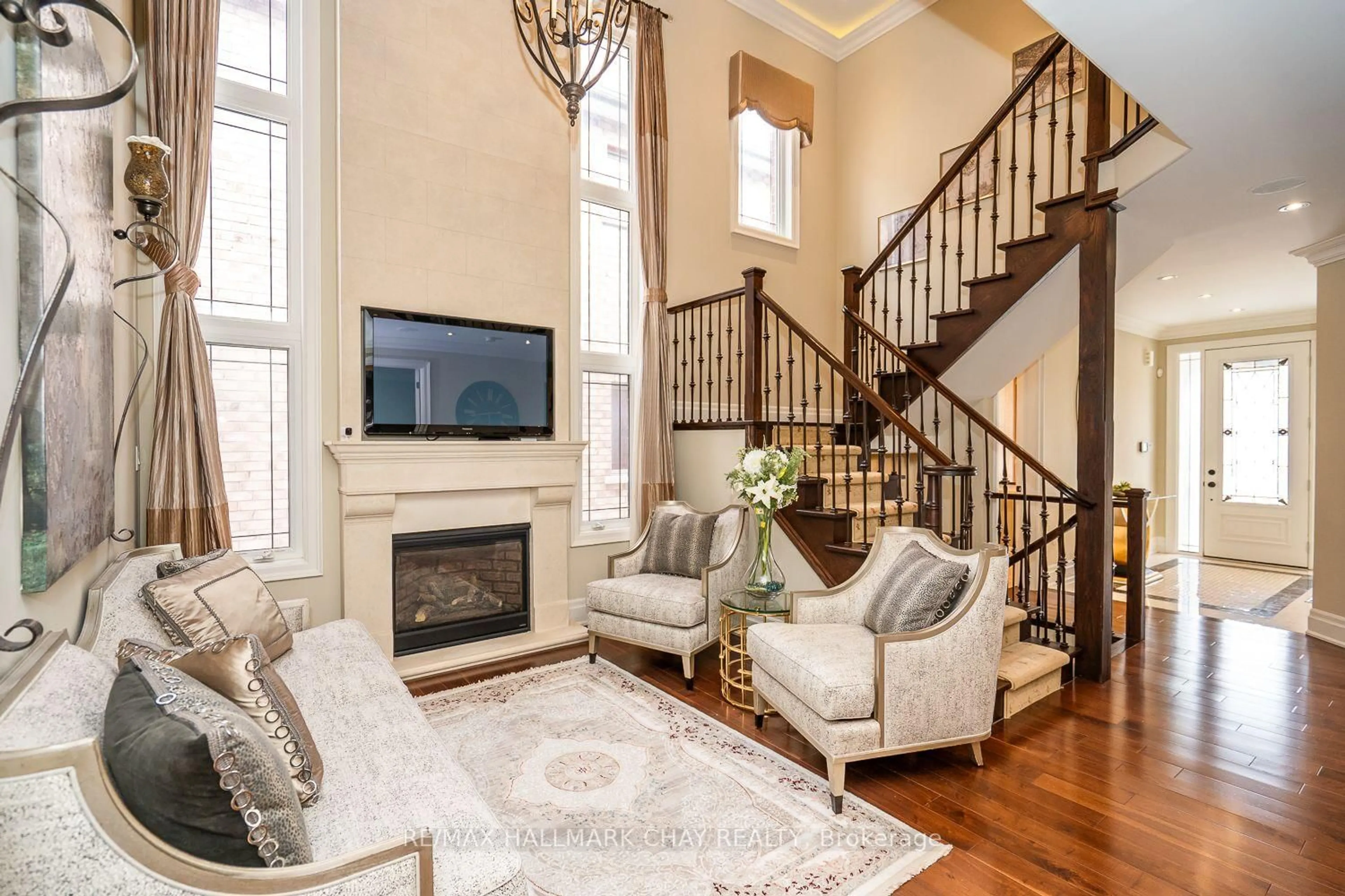 Living room with furniture, unknown for 230 King St, New Tecumseth Ontario L9R 0H6