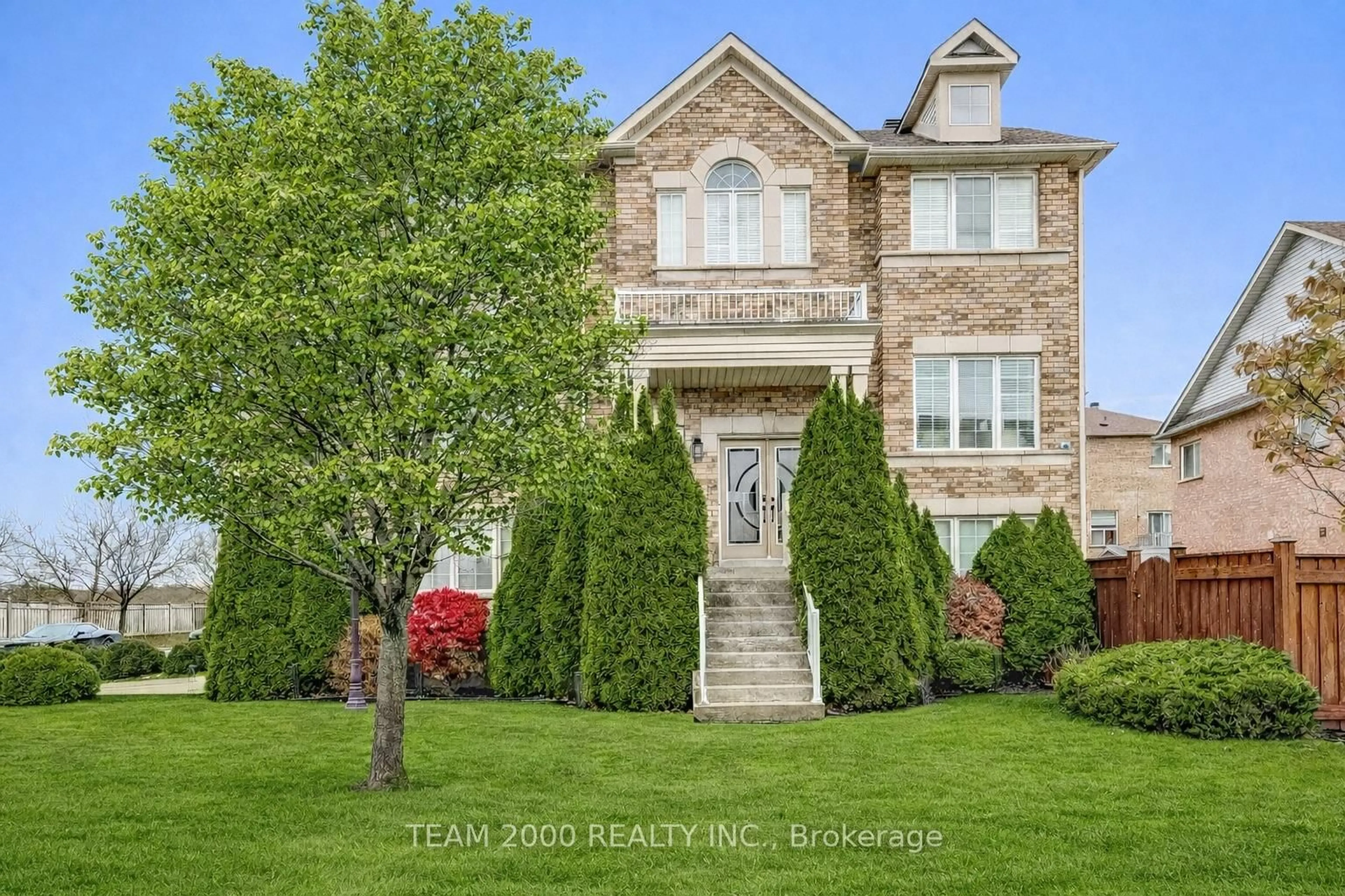 Home with brick exterior material, street for 26 La Maria Lane, Vaughan Ontario L6A 3X2