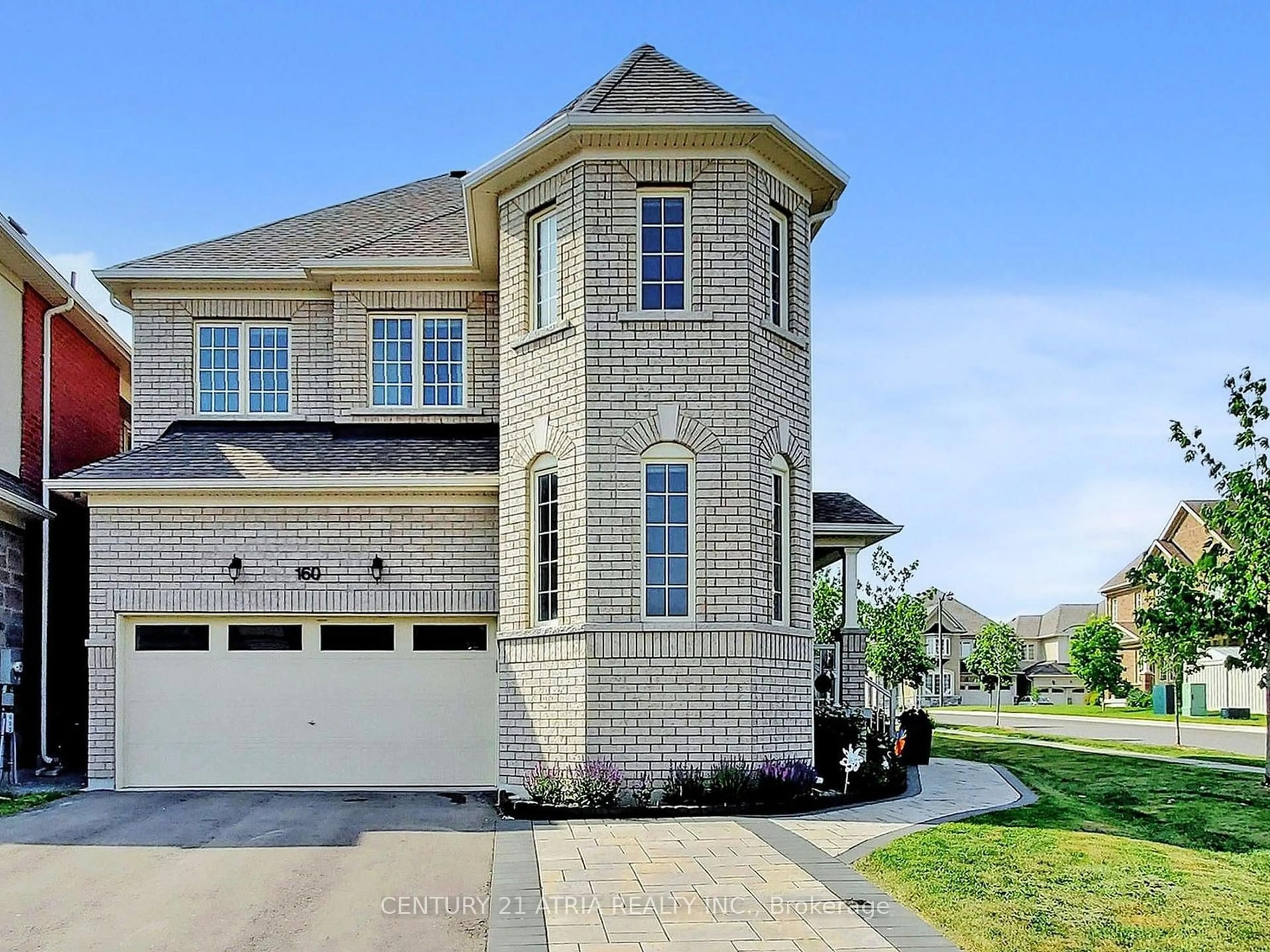 Home with brick exterior material, street for 160 Mondial Cres, East Gwillimbury Ontario L9N 0S1