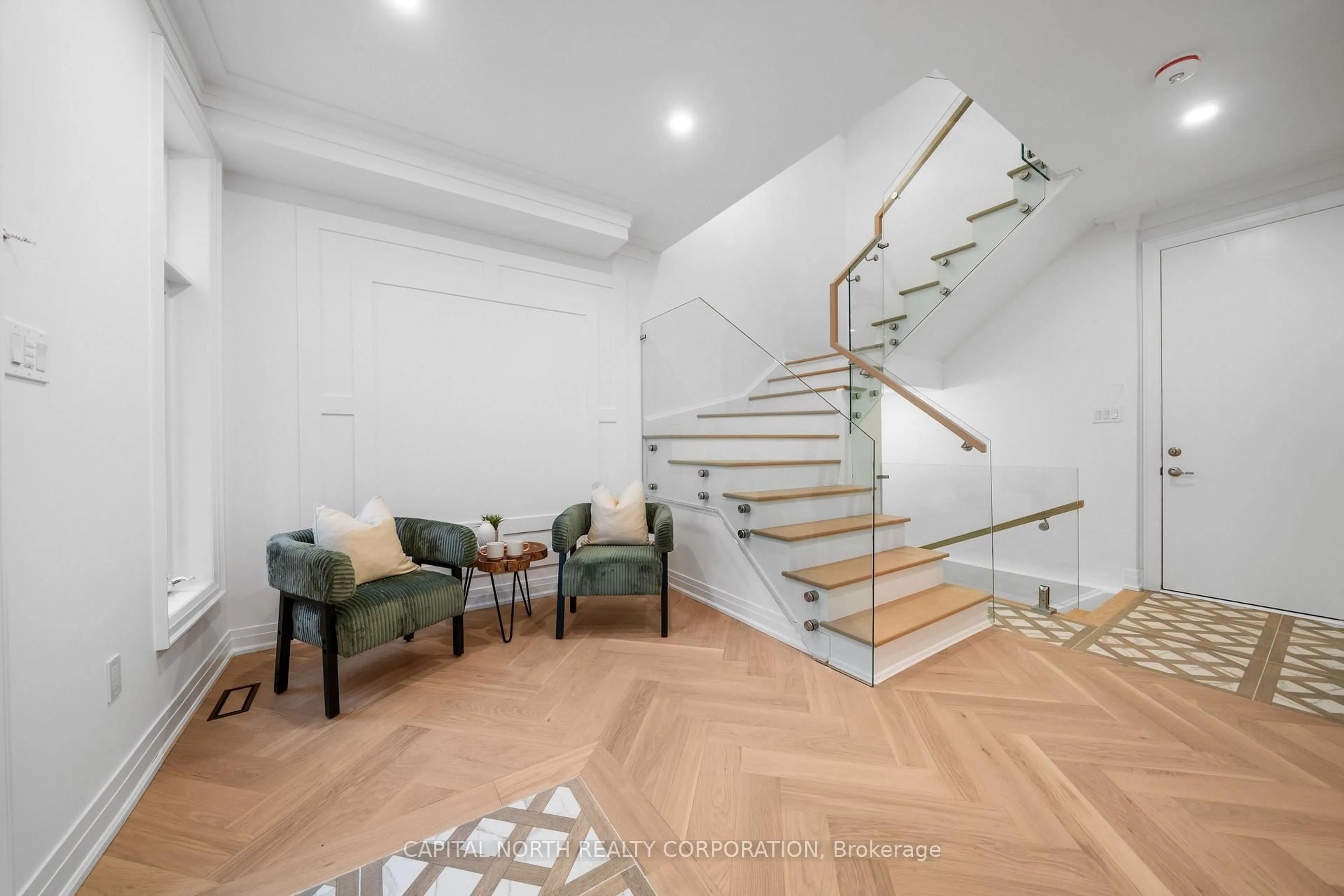Stairs for 4B McCachen St, Richmond Hill Ontario L4E 1L4