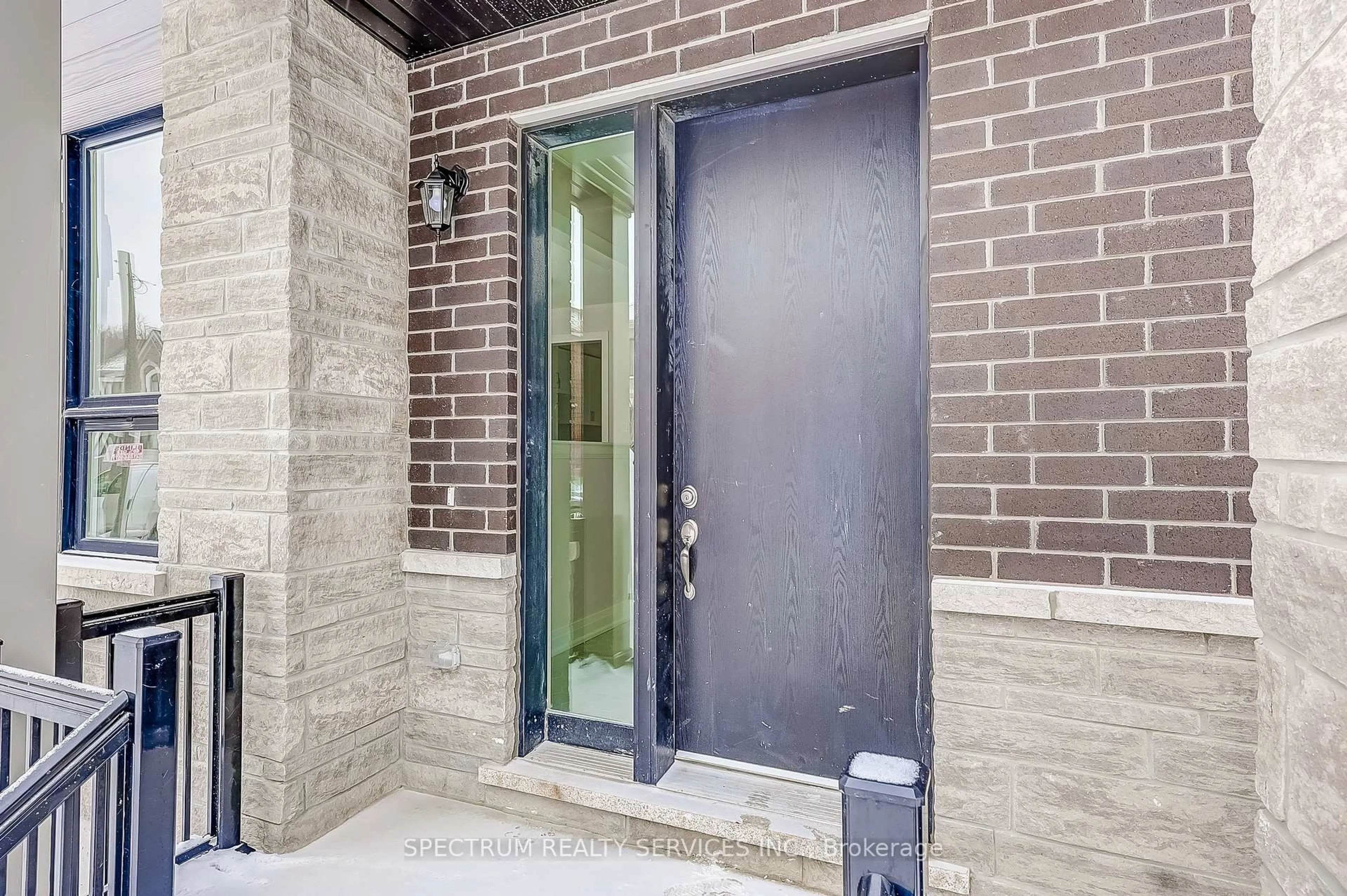 Indoor entryway for 13 Jack Carson Dr, Markham Ontario L6B 1R8