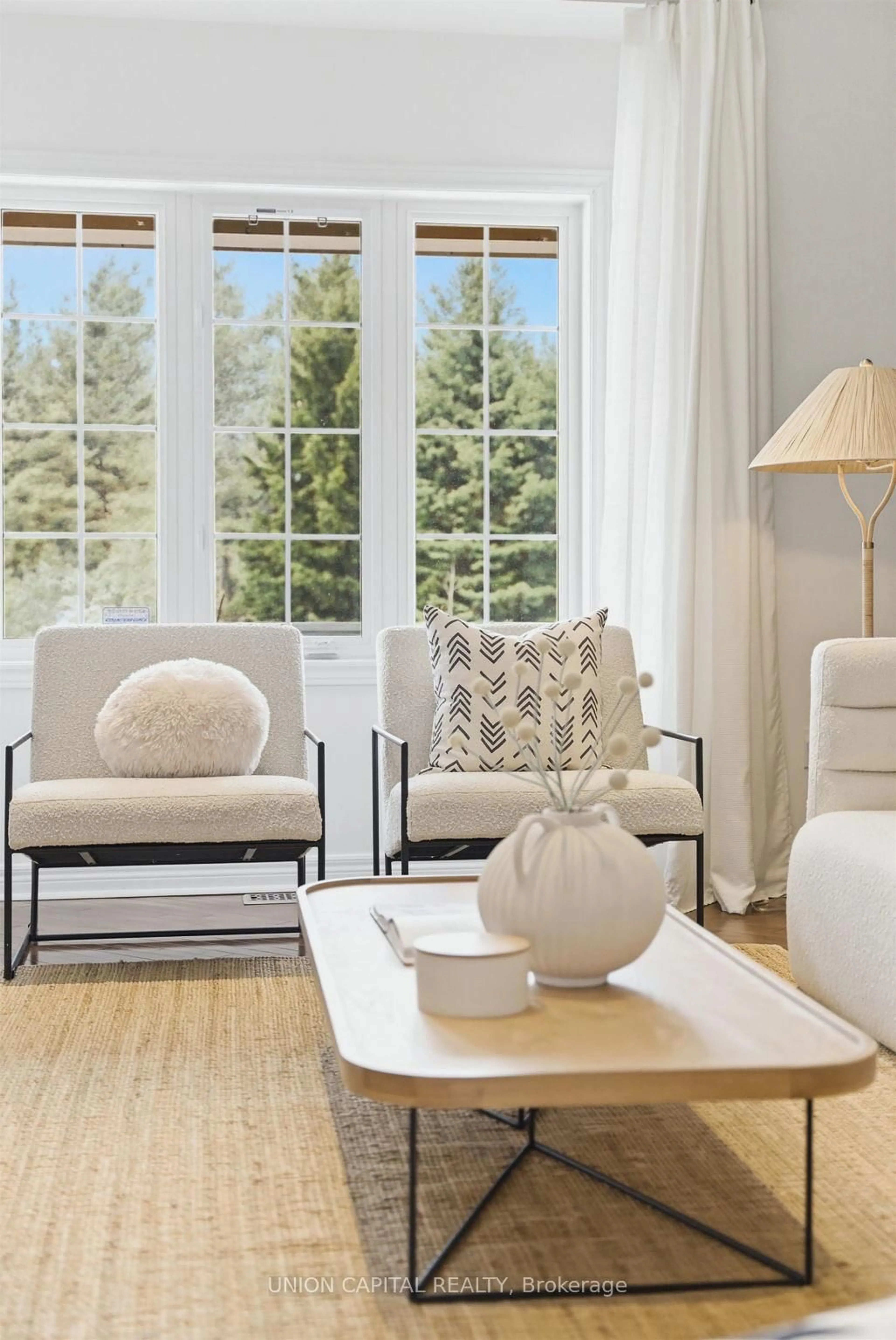 Living room with furniture, unknown for 555 South Unionville Ave, Markham Ontario L3R 5G8