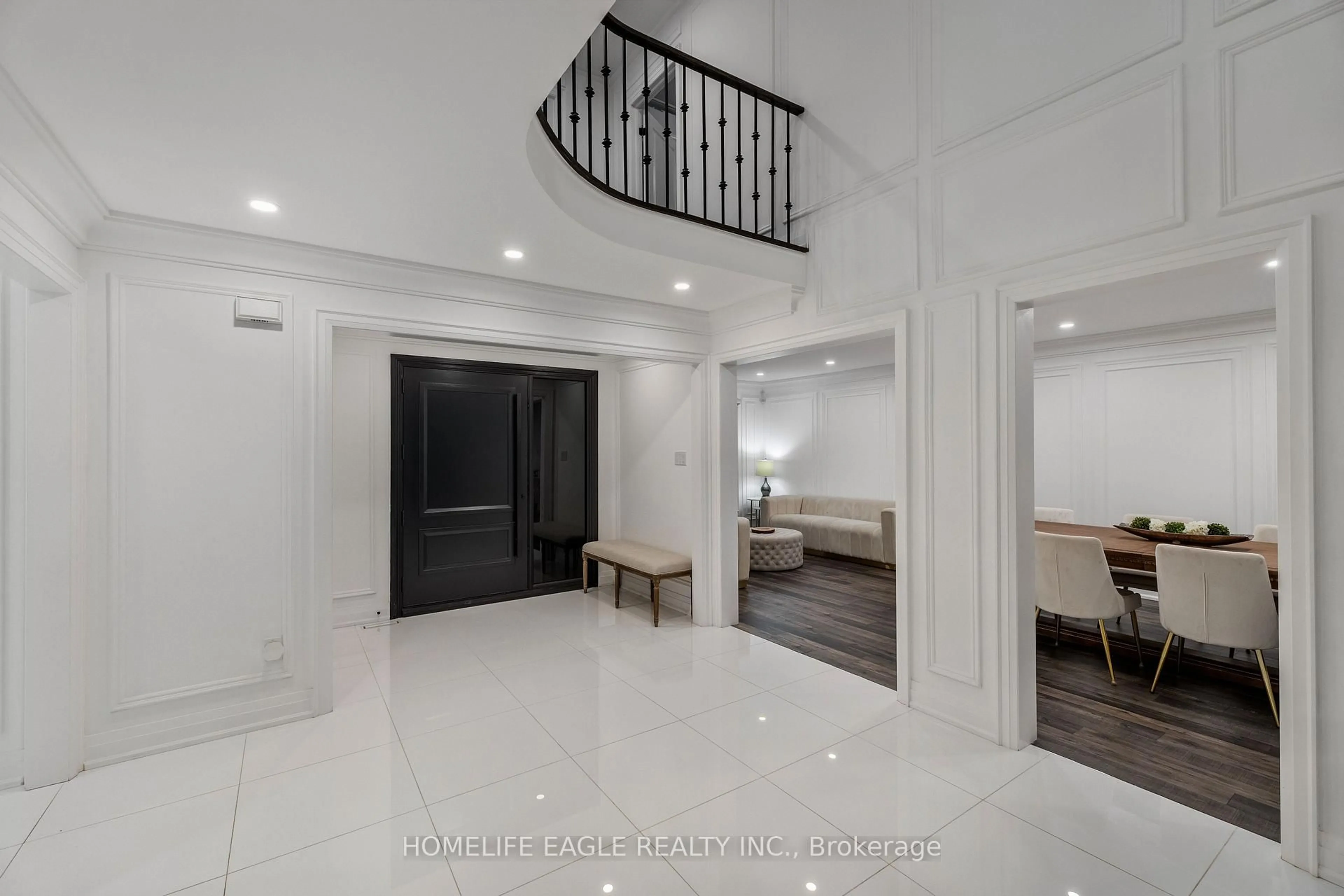 Indoor foyer for 26 Whitetail Crt, Vaughan Ontario L4L 5K9