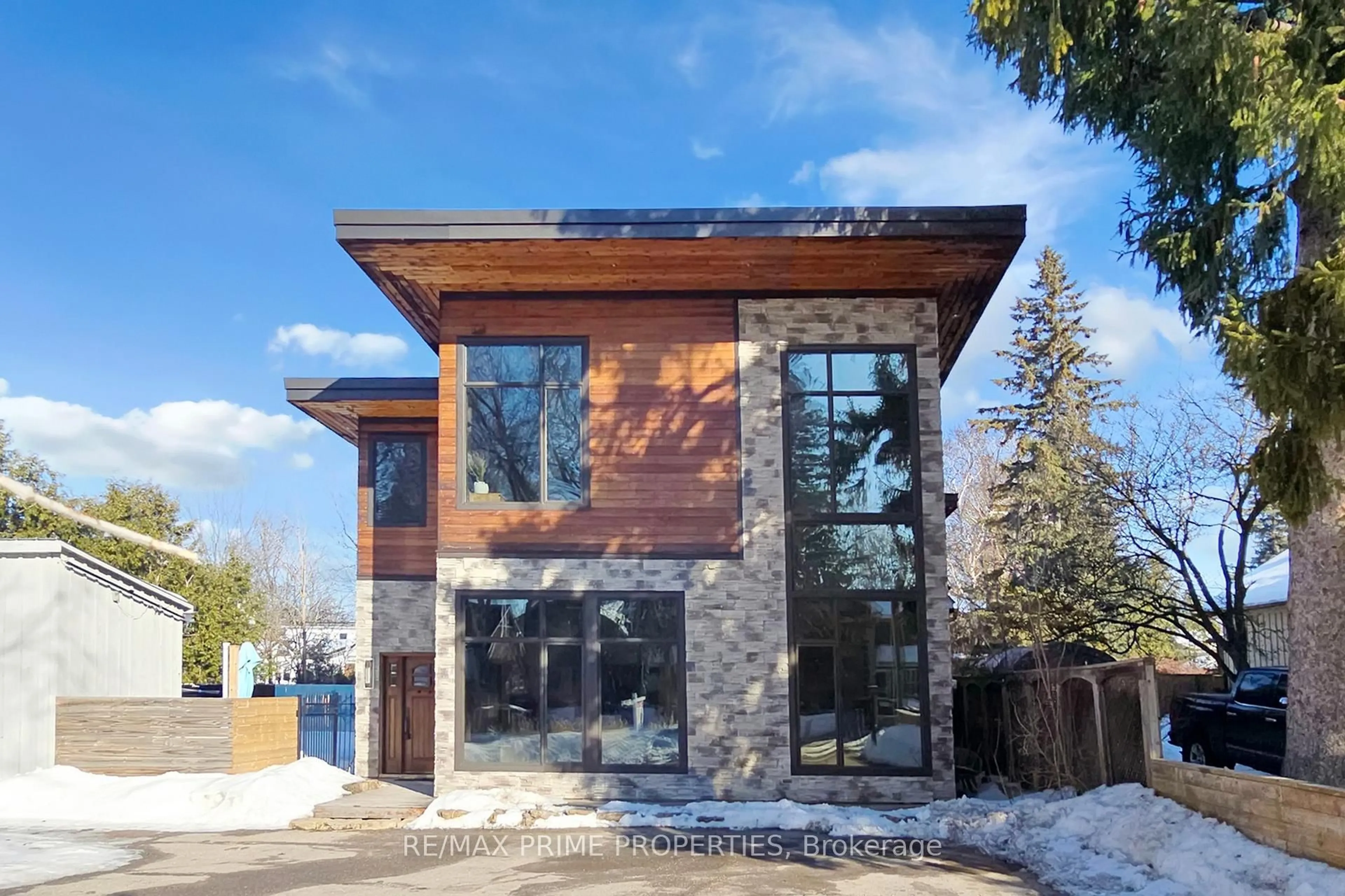 Home with brick exterior material, building for 227 second St, Whitchurch-Stouffville Ontario L4A 1B9